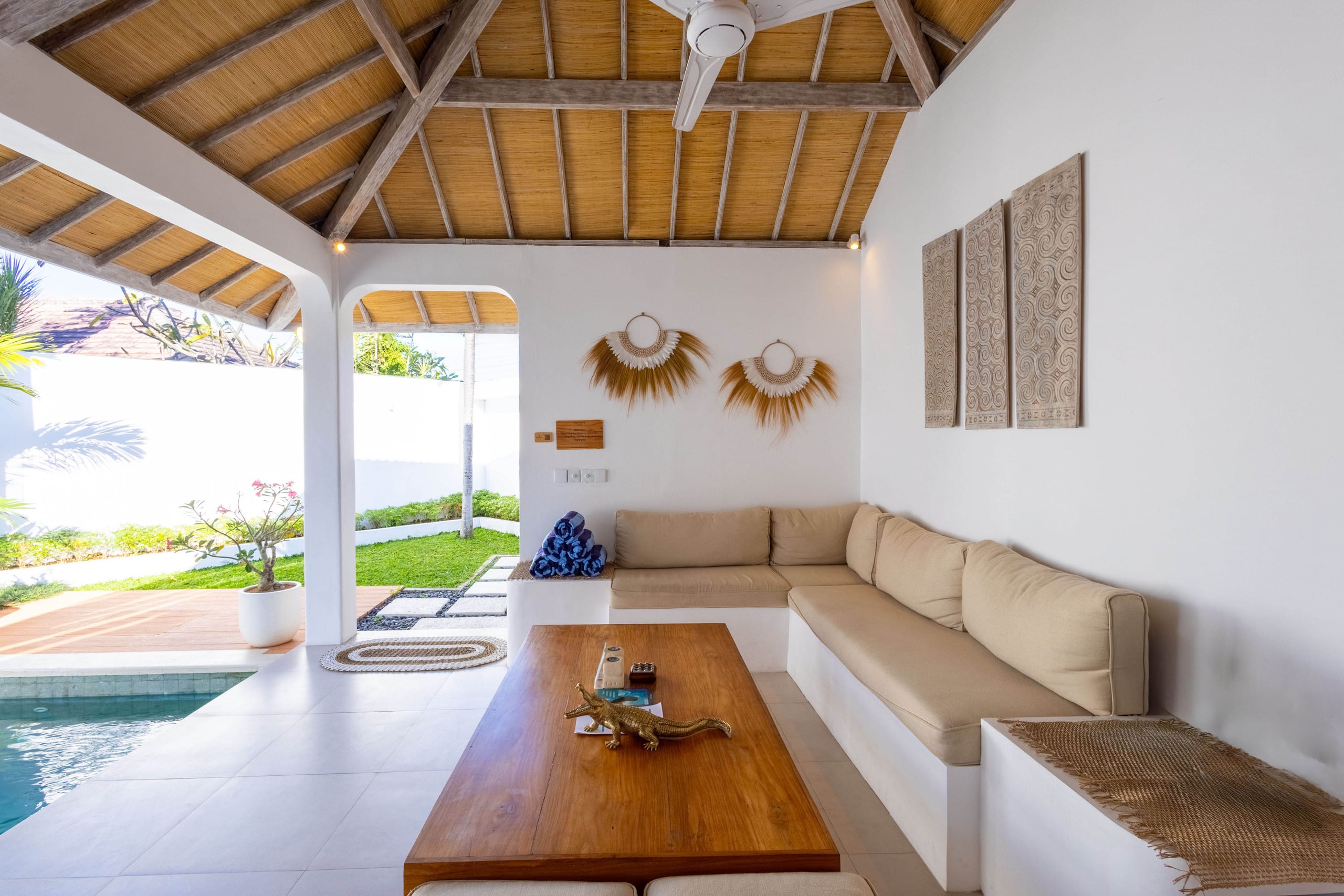 Family Getaway! 3BR Pool Villa in Central Seminyak — photo 3