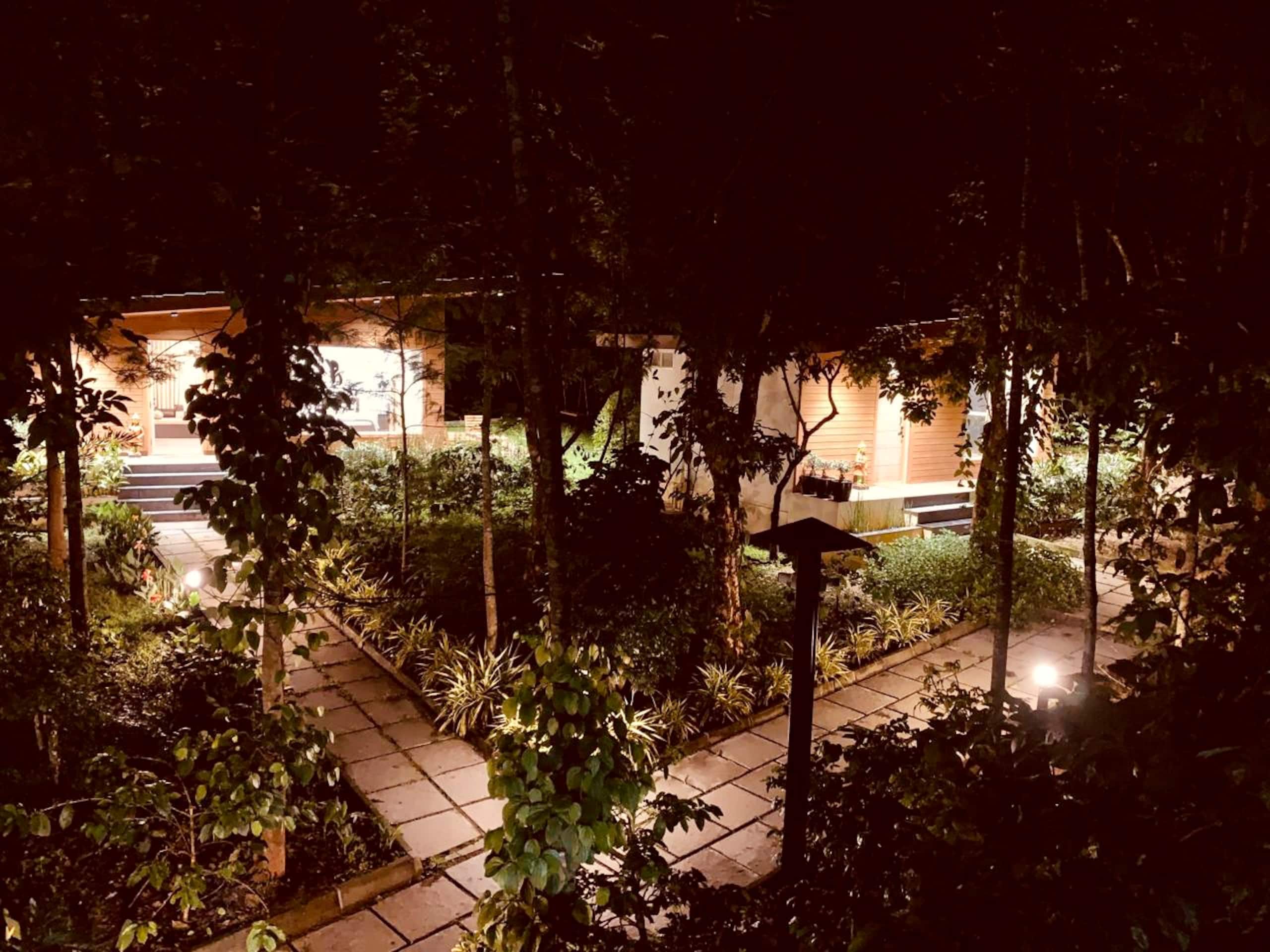 Livingston Homestay-Wooden Cottage-Chikmagalur 19