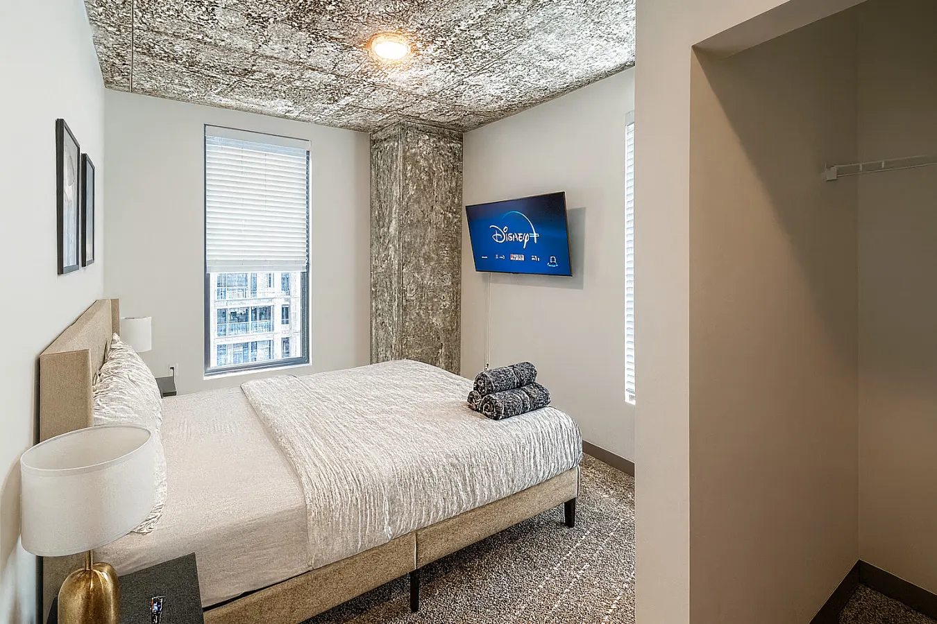 City Escape 2BR Apt w/ Resort Amenities 16