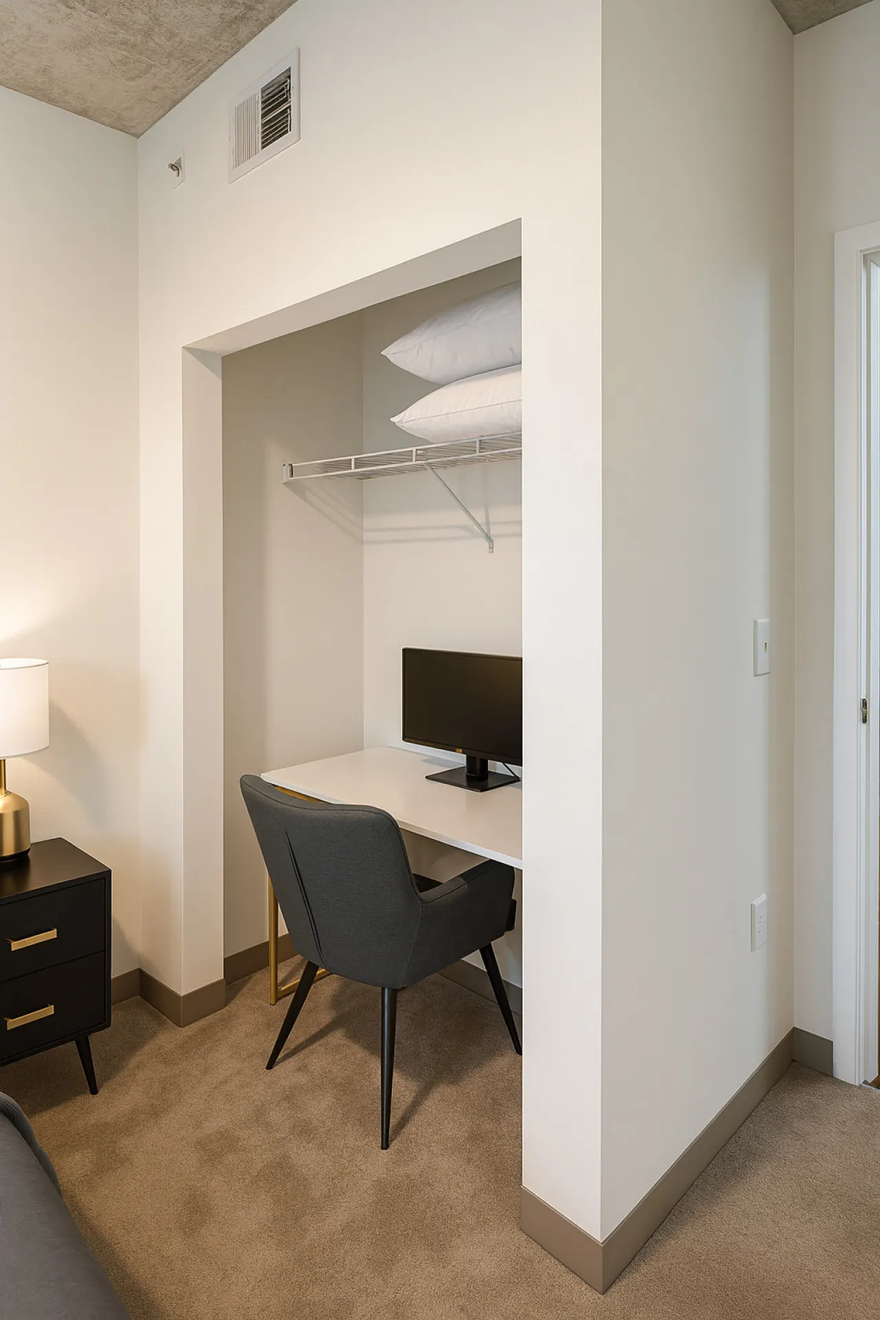 City Escape 2BR Apt w/ Resort Amenities 17