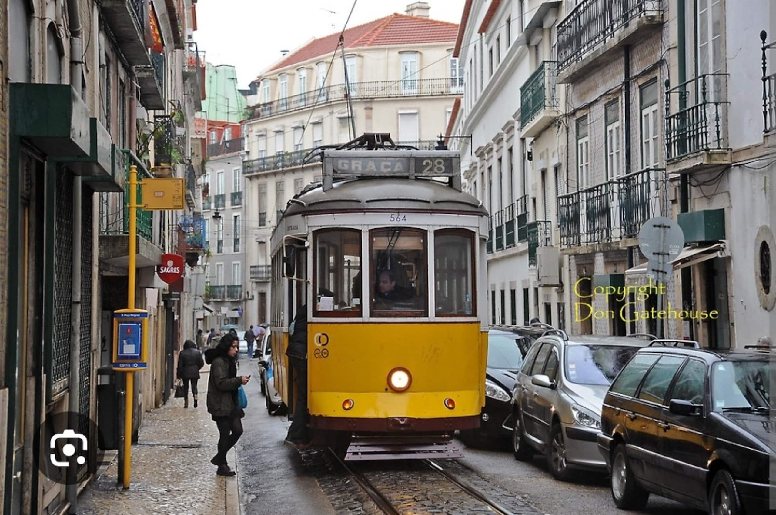 discover the Bairro Alto 4
