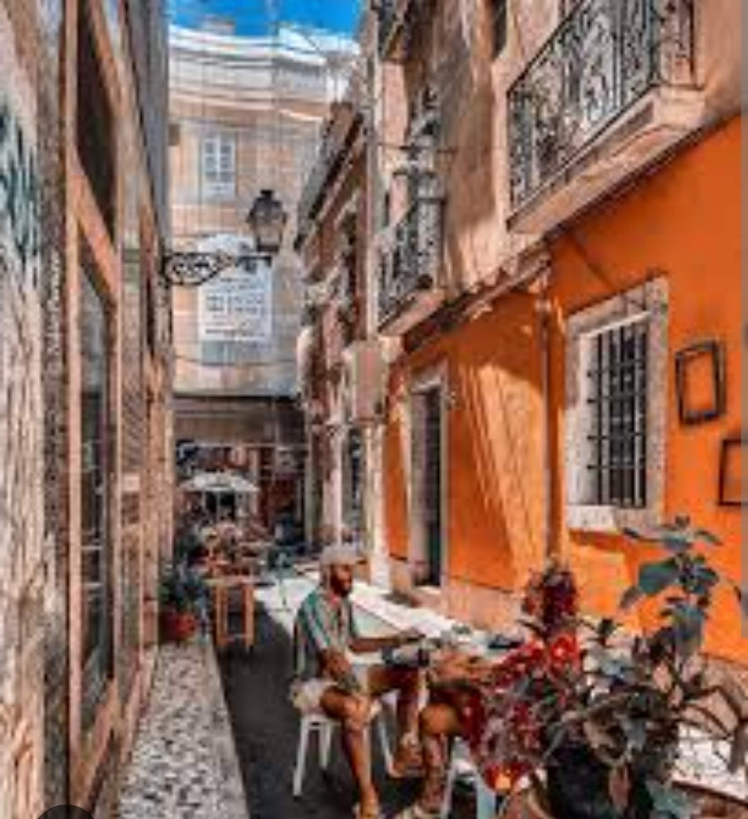 discover the Bairro Alto 3