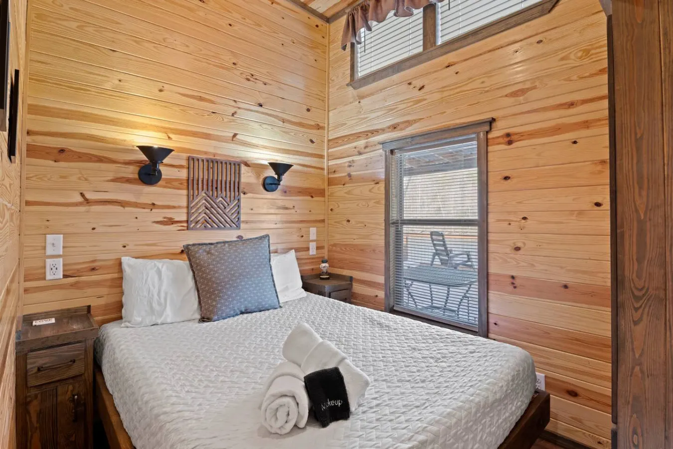 Riverfront Cabin Fish, Hike & 5 Min to Sylva 2