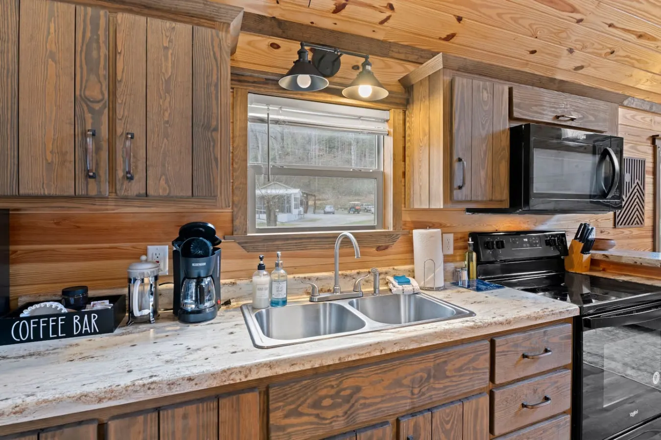 Riverfront Cabin Fish, Hike & 5 Min to Sylva 14
