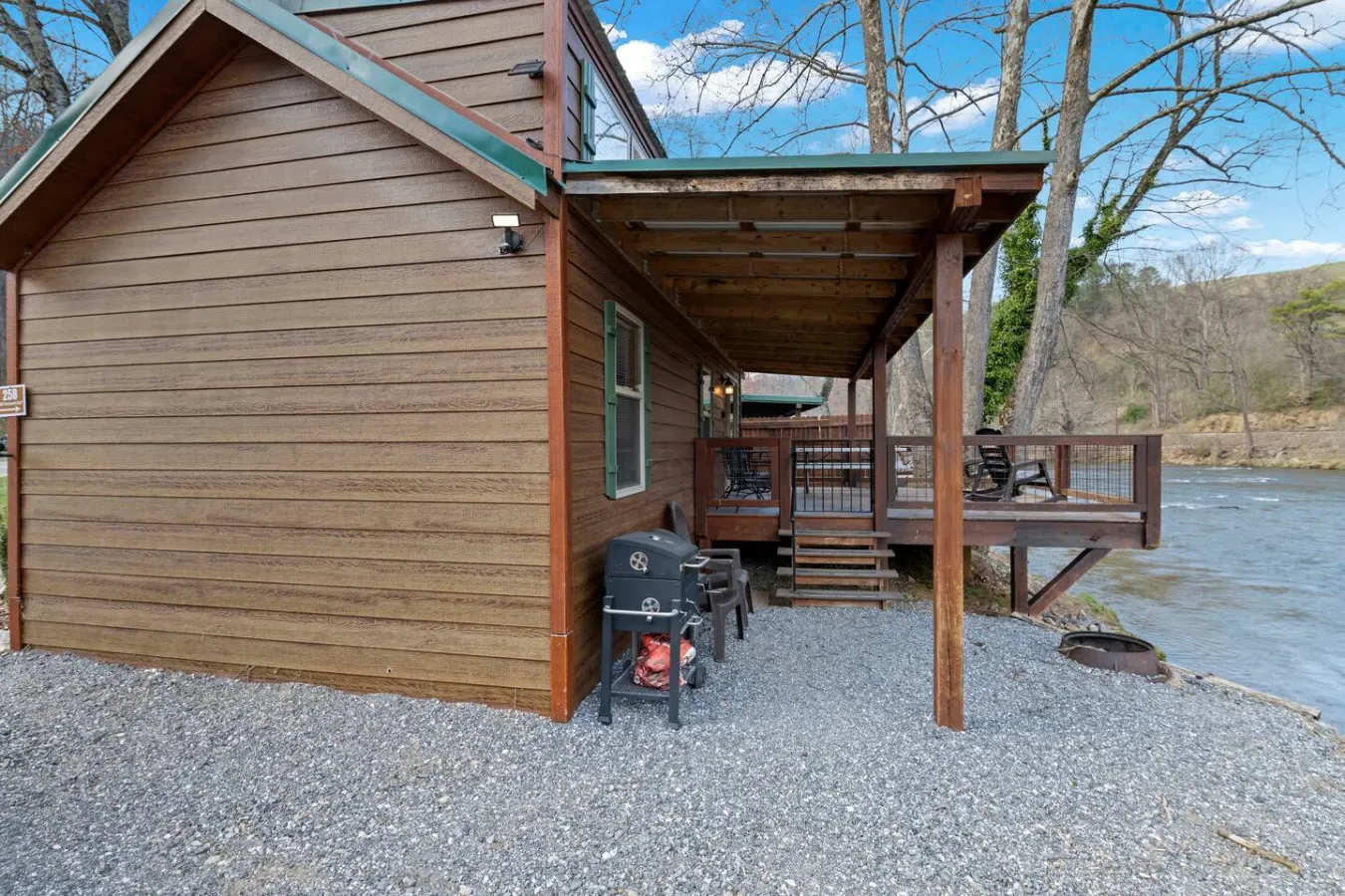 Riverfront Cabin Fish, Hike & 5 Min to Sylva 19