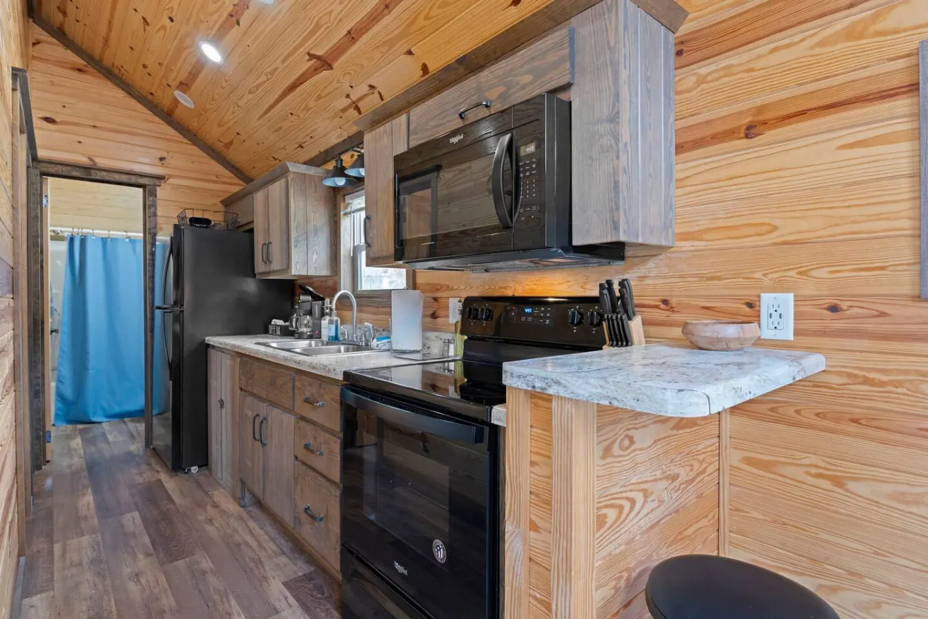 Riverfront Cabin Fish, Hike & 5 Min to Sylva 4