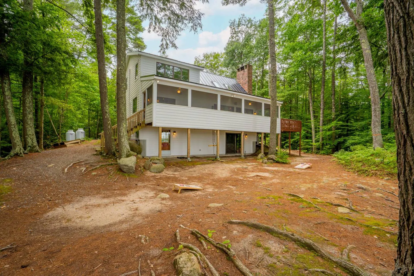 Lakefront | Large Dock, Deck & Fire Pit | Sleeps12 — photo 3