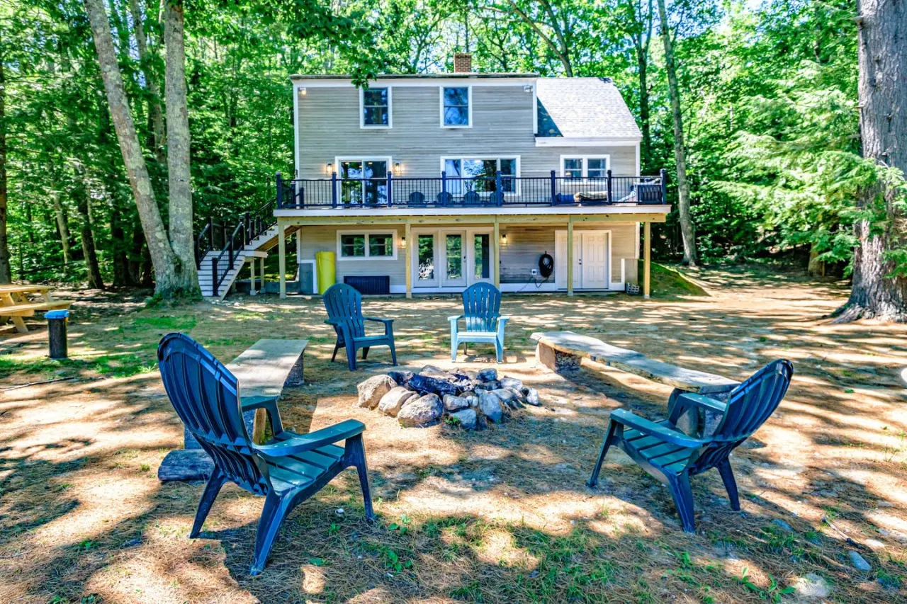 Legacy Cove- A Waterfront Vacation Retreat with Many Amenities