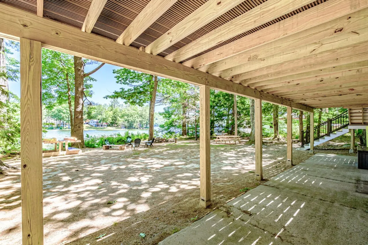 Legacy Cove- A Waterfront Vacation Retreat with Many Amenities 12