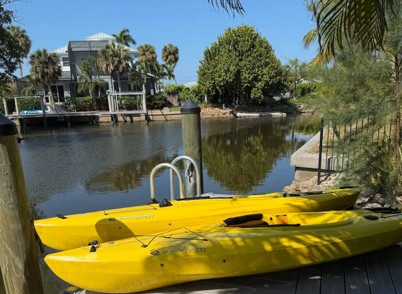 Waterfront Home with Dock just Minutes to Beach 20