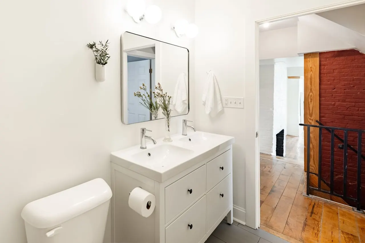 Soaring 2BR Parkside Loft Walkable to it All 16