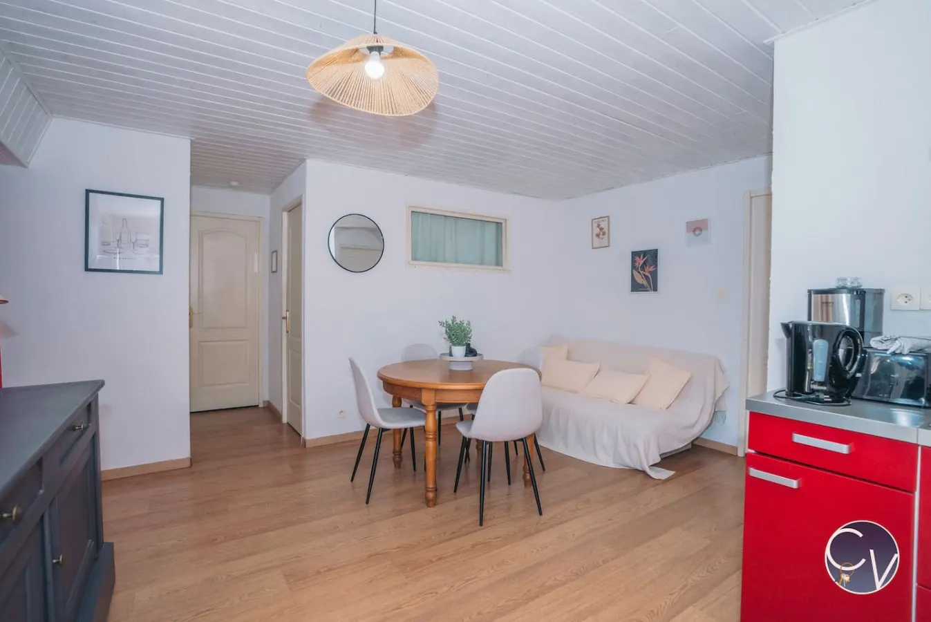 Villa avec vue, piscine & jacuzzi à Goudargues 9