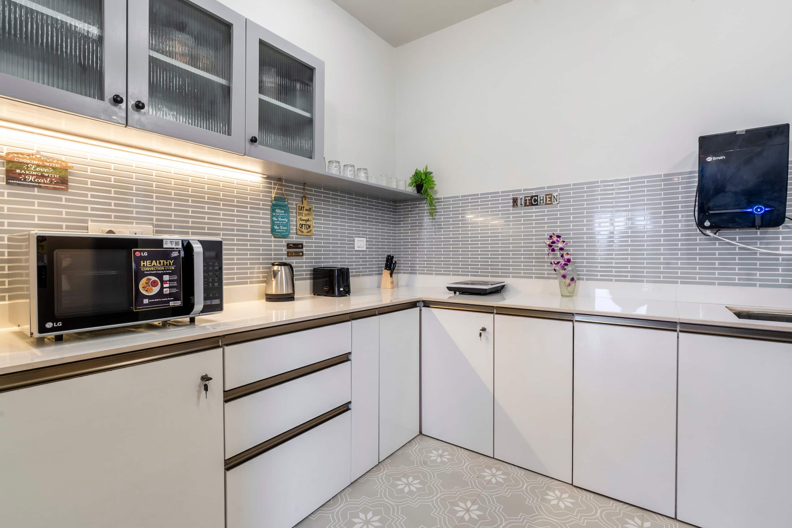 GLOW By Palacio De Goa | Brand New 2BHK Near Beach 20