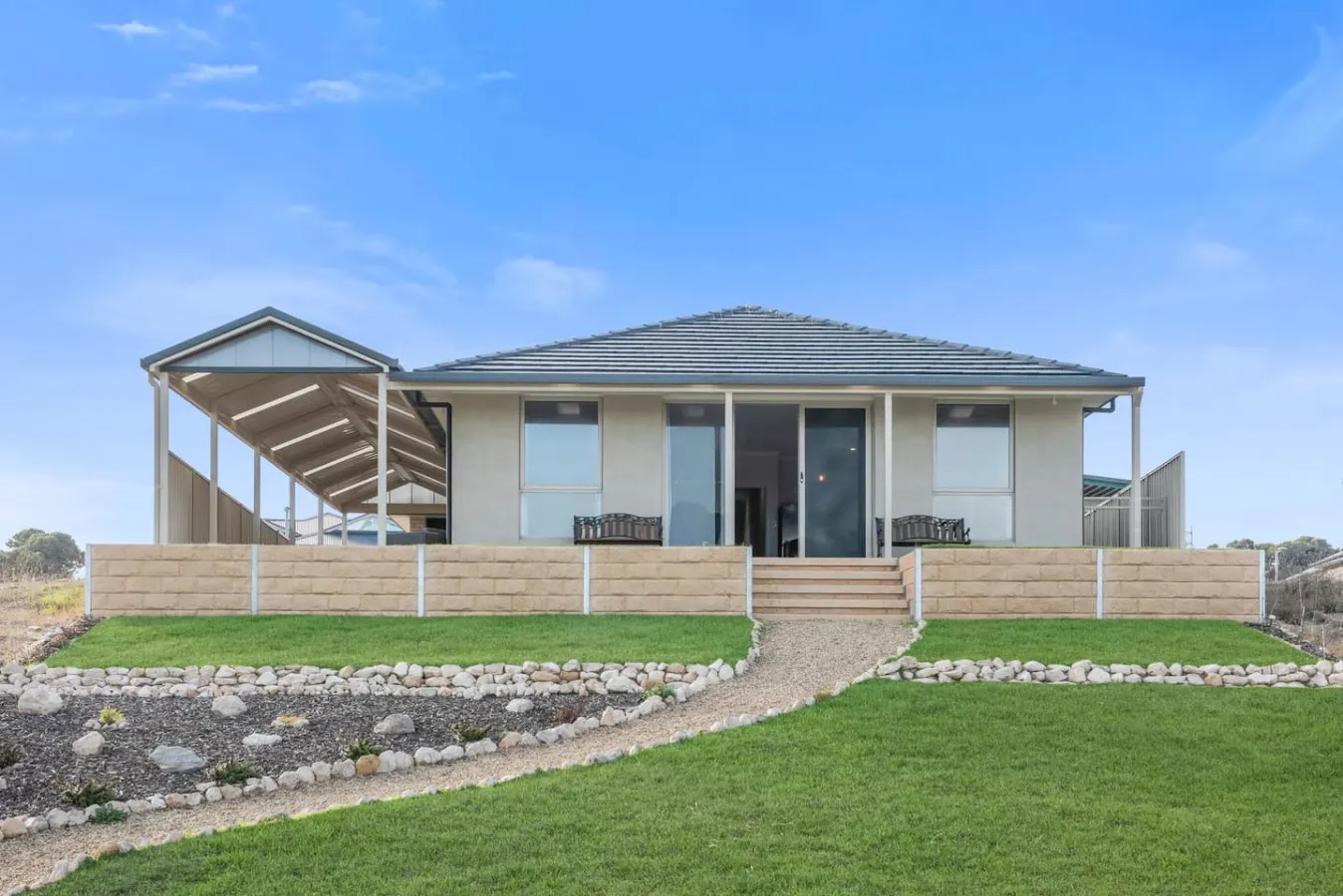 Serenity 24 - Tranquil Waterfront Living on Hindmarsh Island — photo 2
