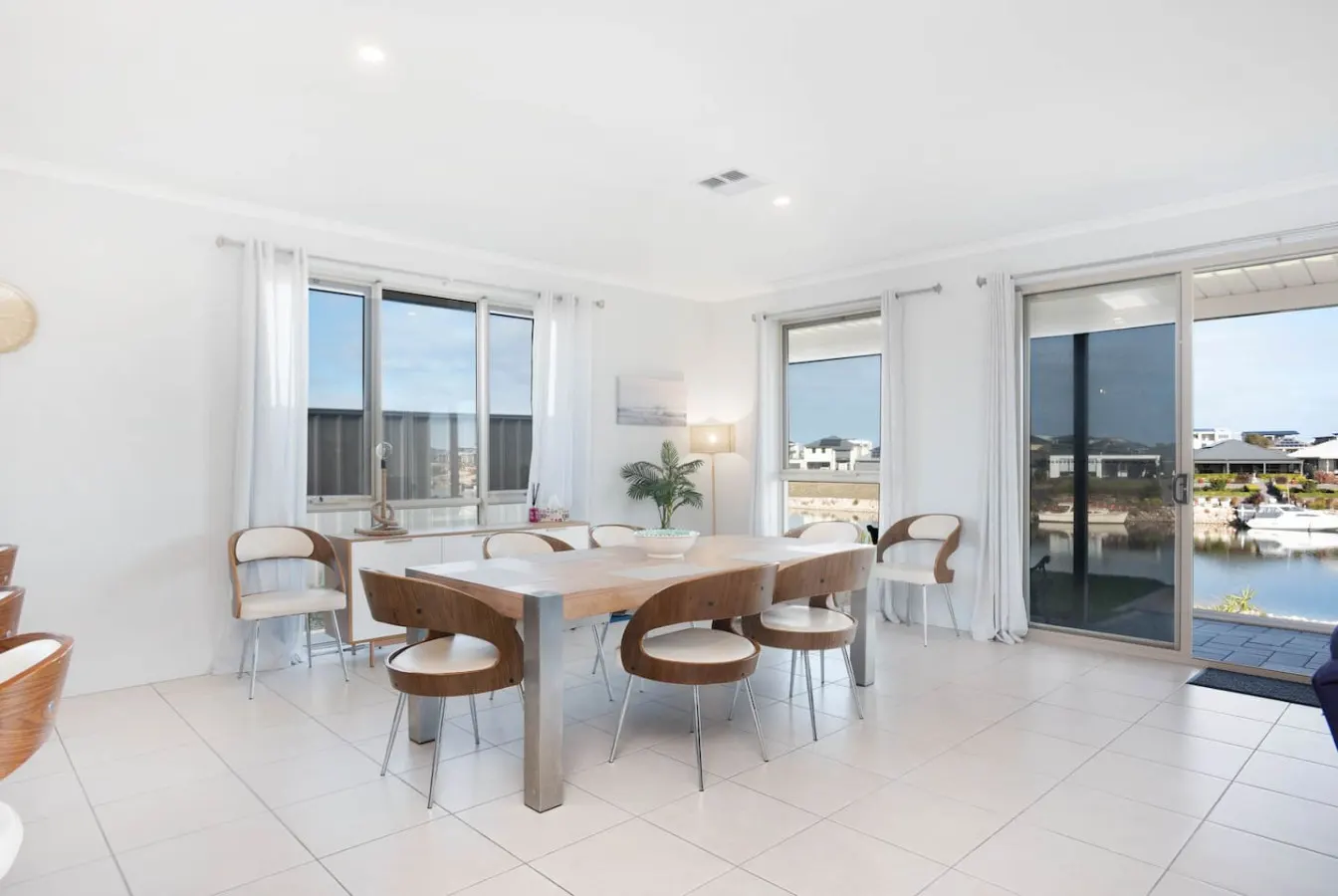 Serenity 24 - Tranquil Waterfront Living on Hindmarsh Island 8