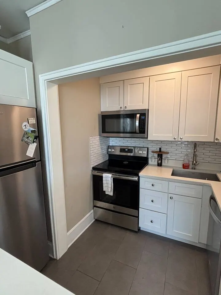 Riverside Retreat: Cozy 1-Bed Haven with Parking — foto 4
