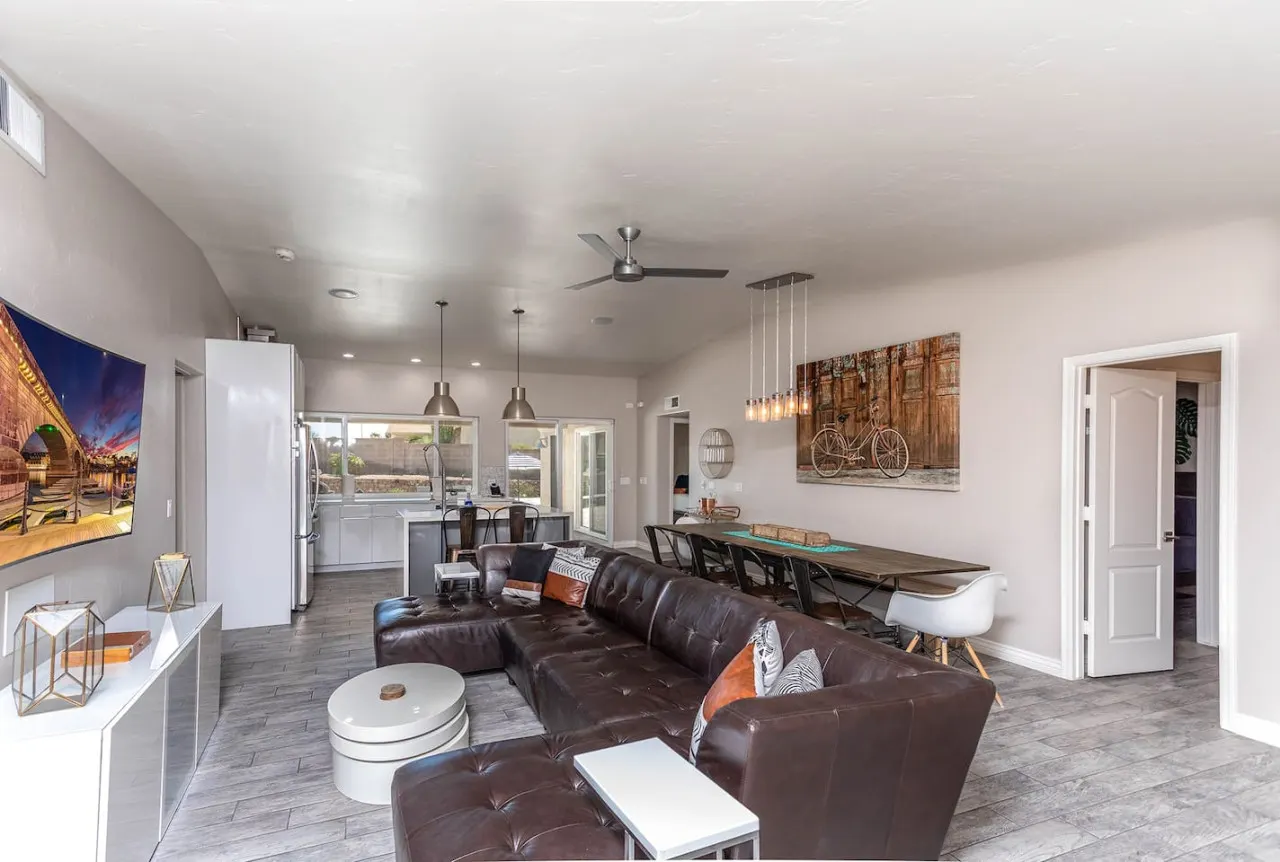 Havasu Sheik - Pool, Spa, Fire Pit, Pets, Ensuite Bathrooms 8