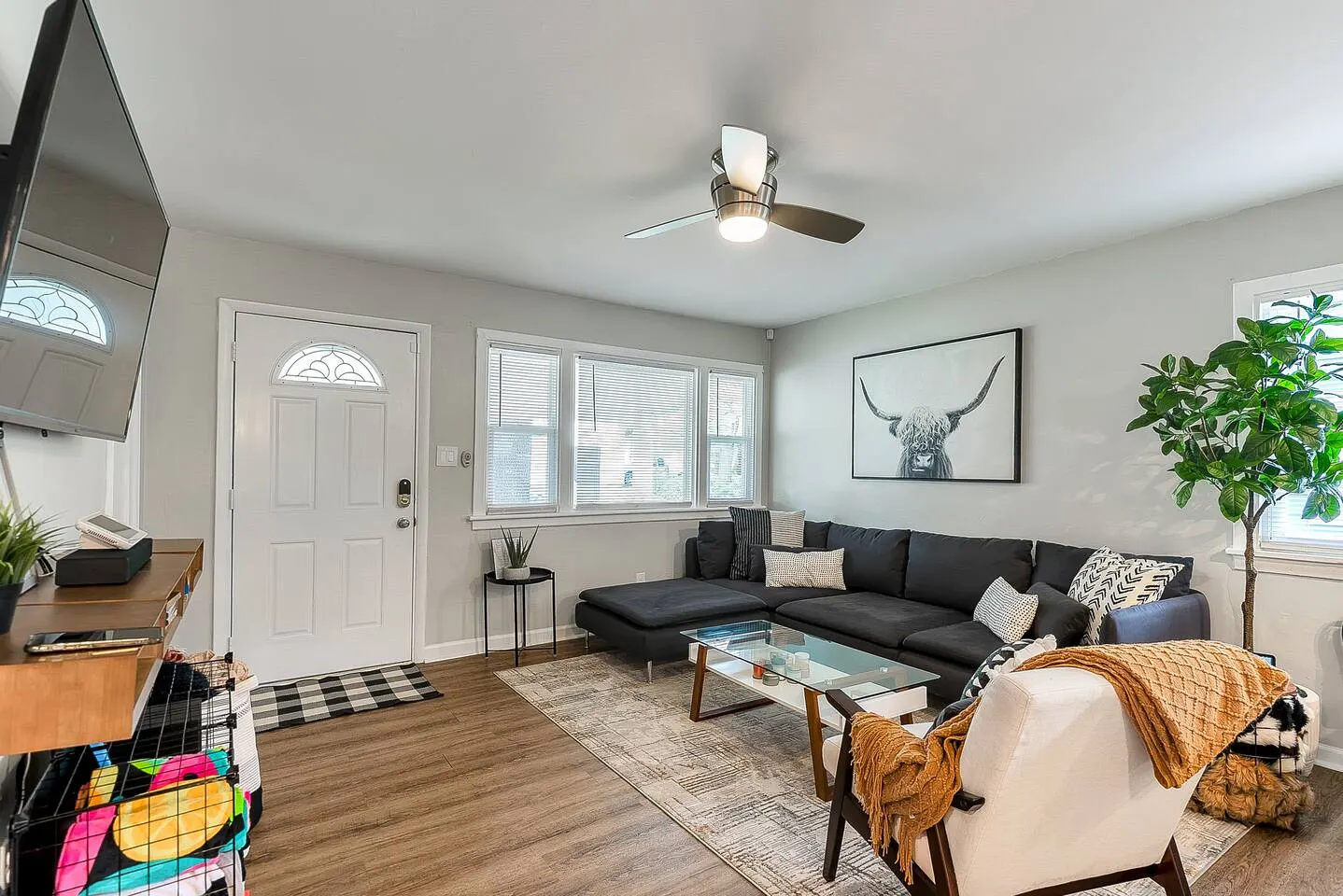 Norfolk Beach Bungalow Pet-Friendly + Deck 2