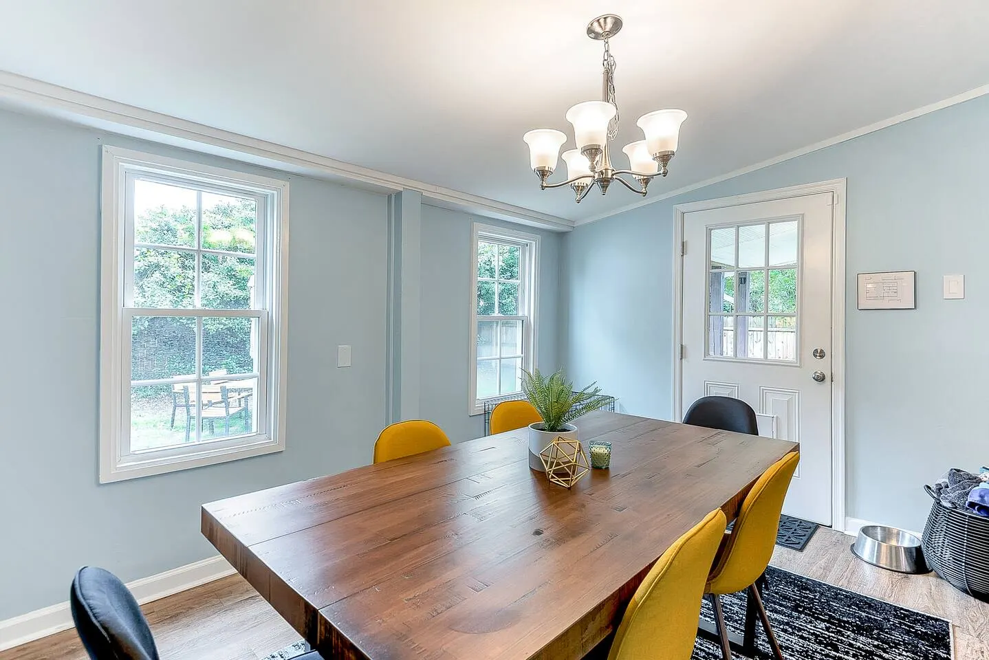 Norfolk Beach Bungalow Pet-Friendly + Deck 16