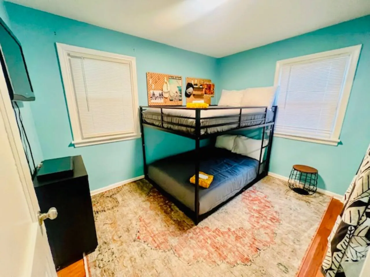 Norfolk Beach Bungalow Pet-Friendly + Deck 6