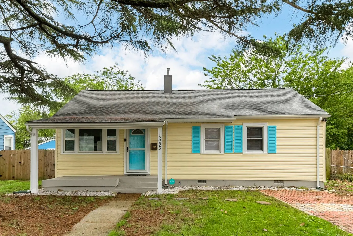 Norfolk Beach Bungalow Pet-Friendly + Deck 7