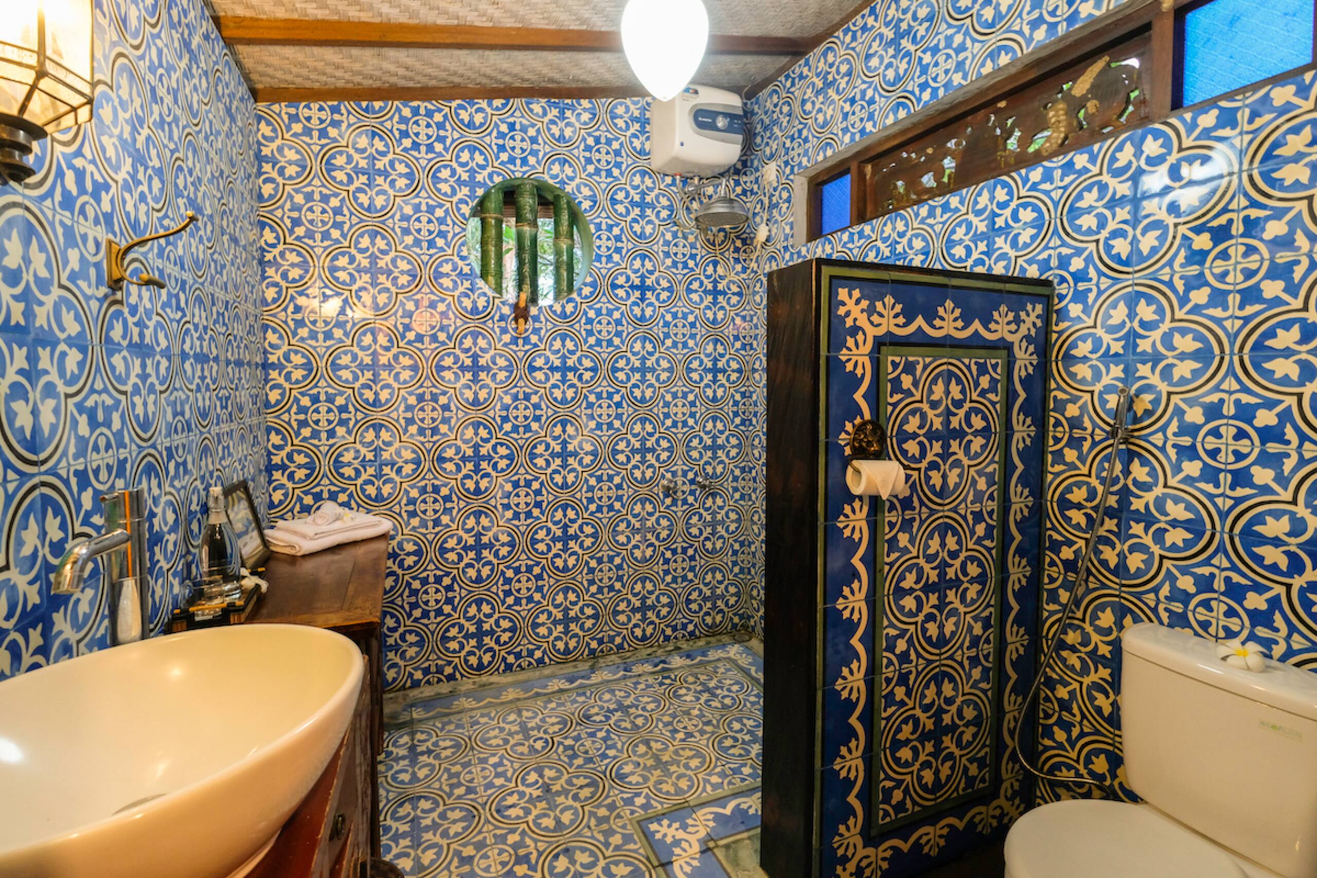 Traditional 3Beds Prime Location in Batu Bolong 23