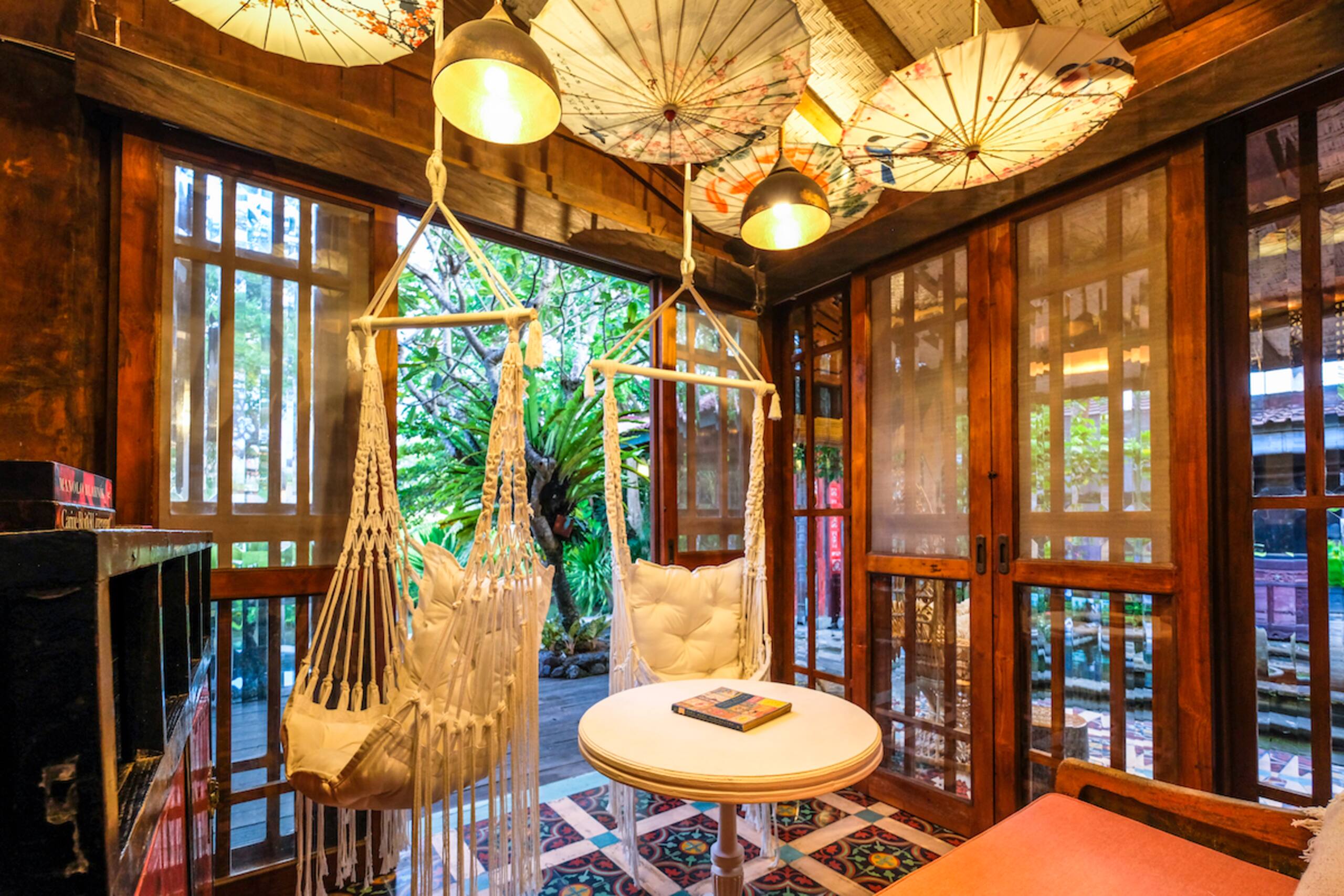 Traditional 3Beds Prime Location in Batu Bolong 13