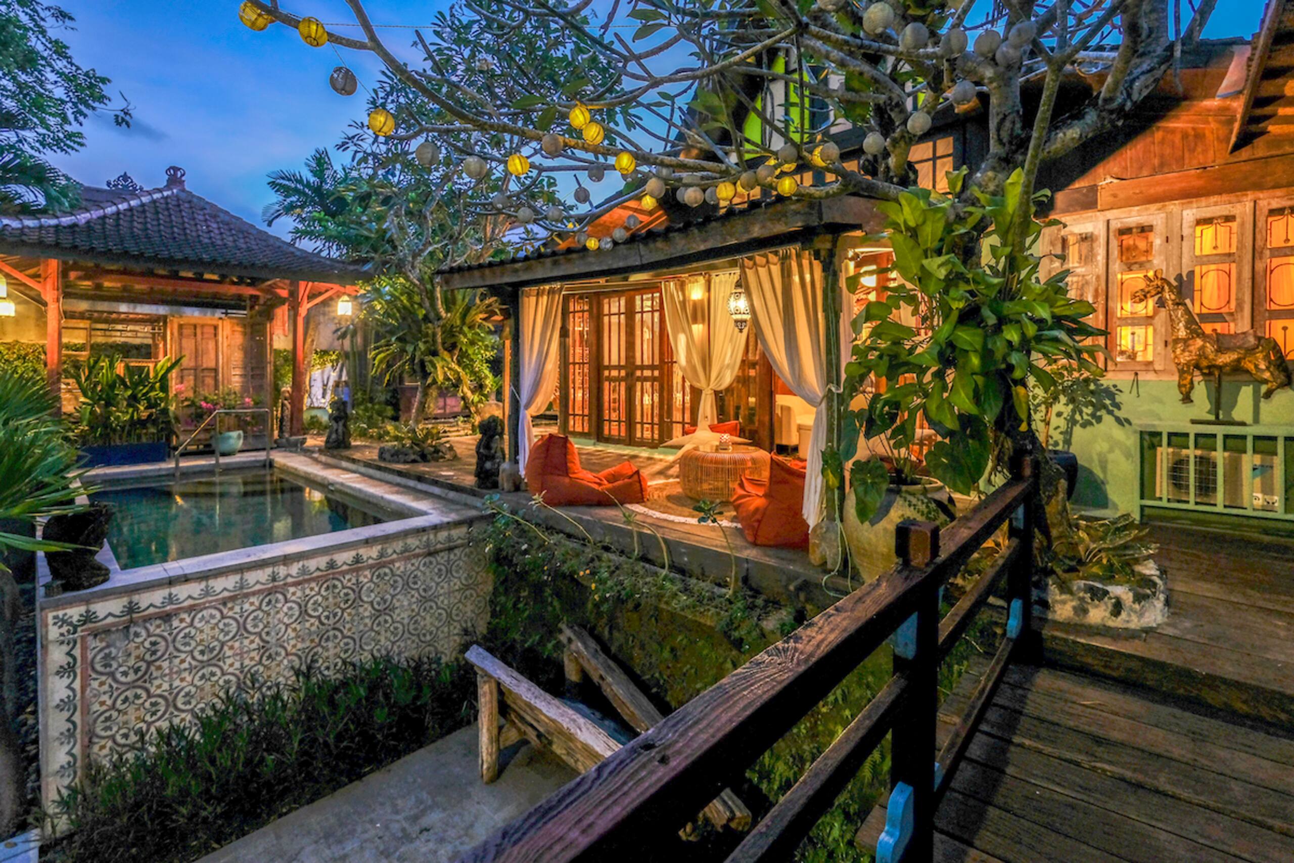 Traditional 3Beds Prime Location in Batu Bolong 25