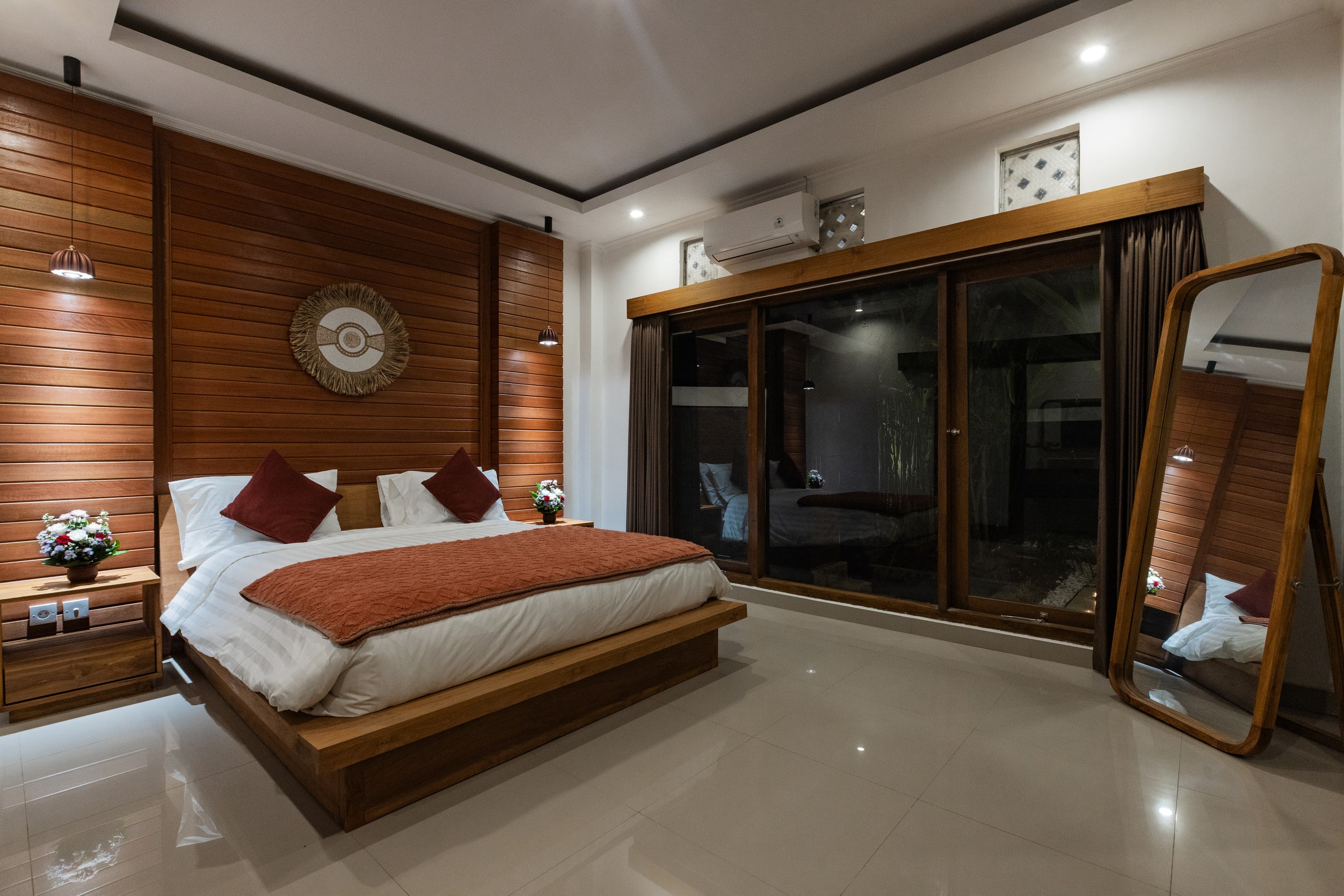 Padma Villa II, 3 BR, Legian 24