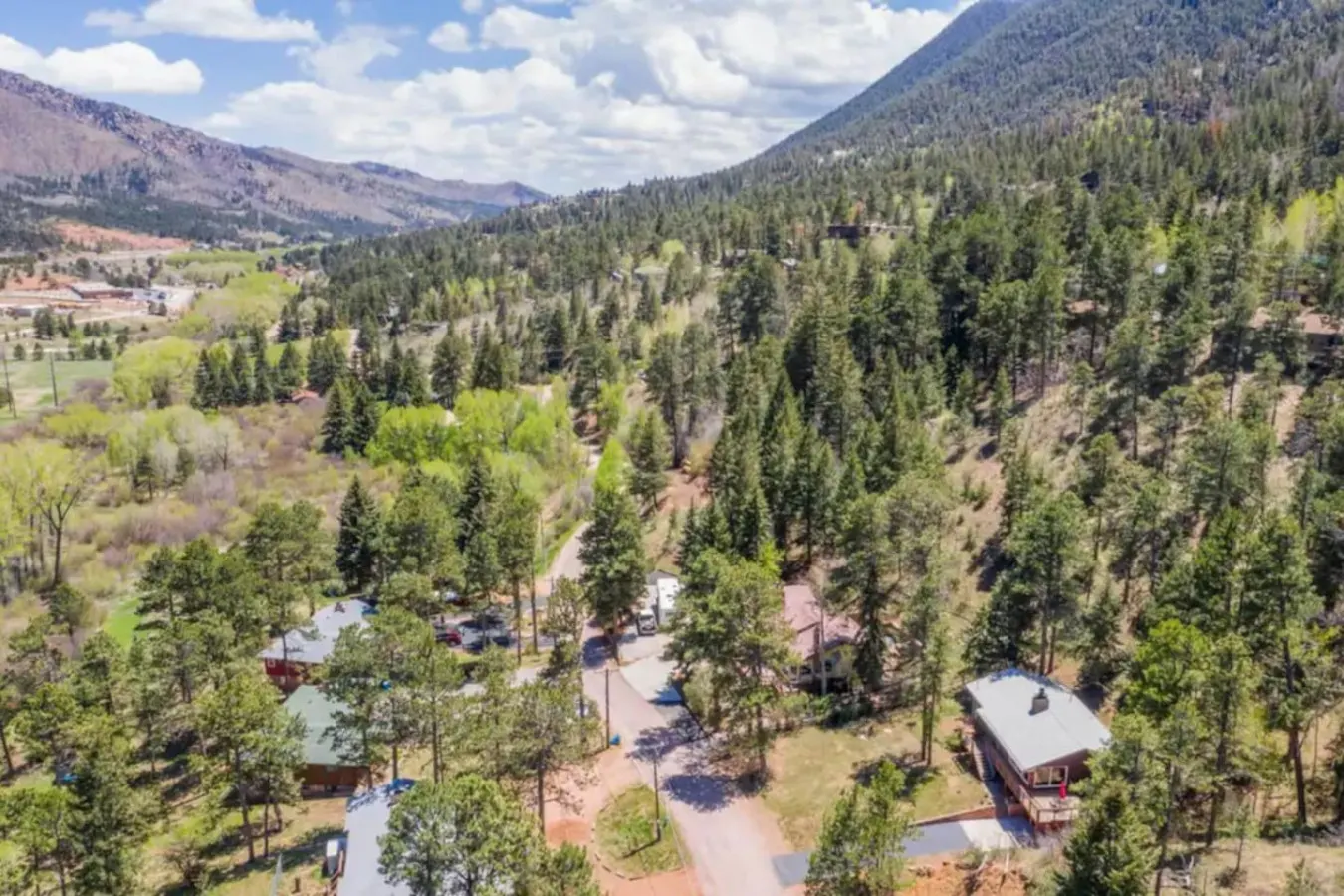 Serenity Pines Hideaway Mountain Retreat with Hot Tub, Views & Cozy Charm *Dog Friendly* 11