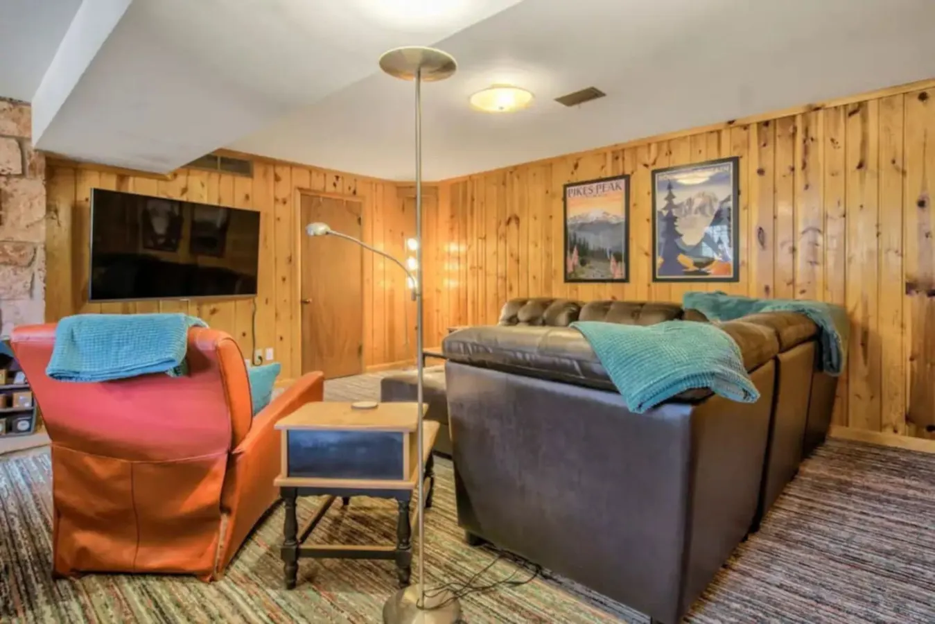 Serenity Pines Hideaway Mountain Retreat with Hot Tub, Views & Cozy Charm *Dog Friendly* 14
