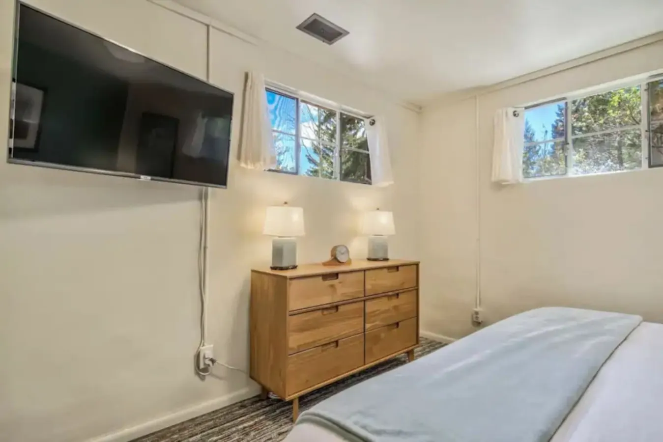 Serenity Pines Hideaway Mountain Retreat with Hot Tub, Views & Cozy Charm *Dog Friendly* 19