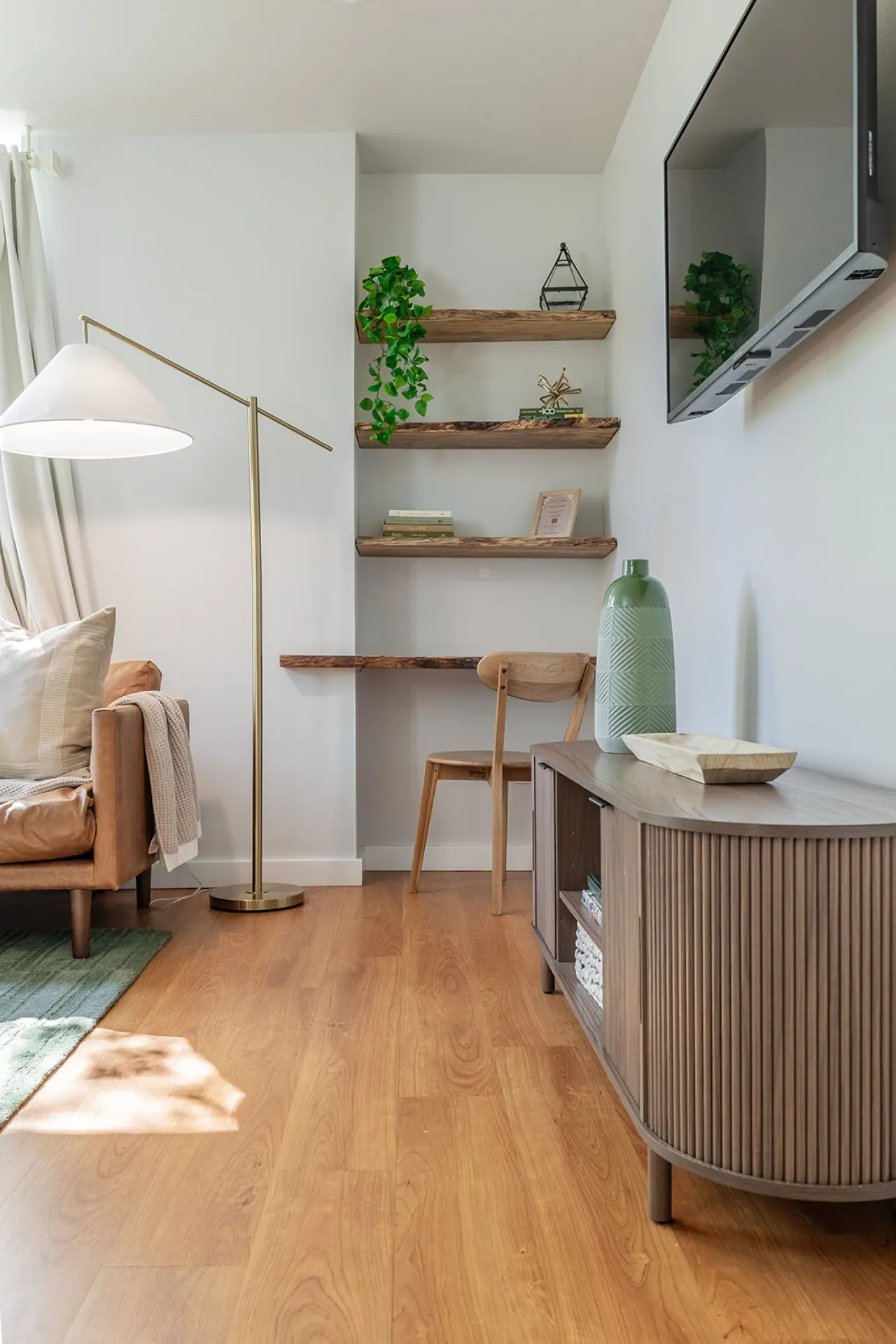 The Seaview Vista 12