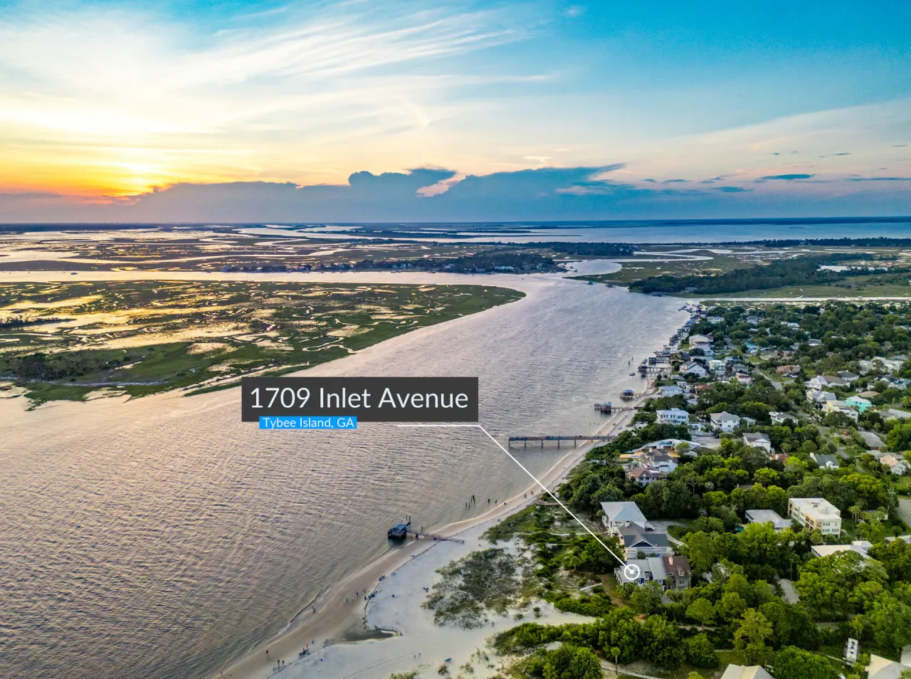 Serenity at the Sea 1 BDR Beachfront Apartment w/ Hot Tub