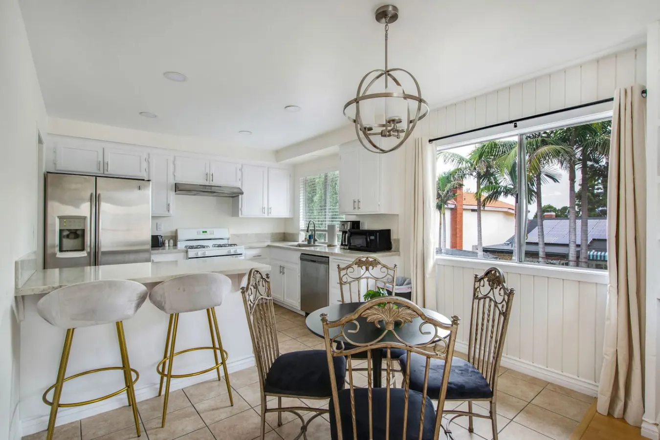 1Bed/1Bth | Close To Shopping, Eating, Theme Parks — photo 2