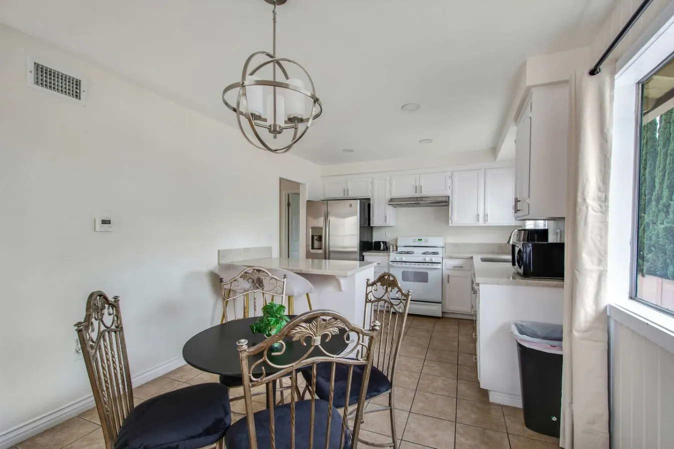 1Bed/1Bth Close To Shopping, Eating, Theme Parks 12