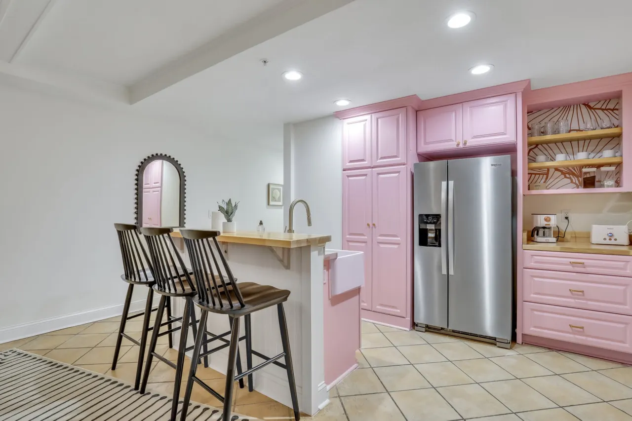 Salt & Sea Inn Unit B-1 Bed 1 Ba Condo w/Pool