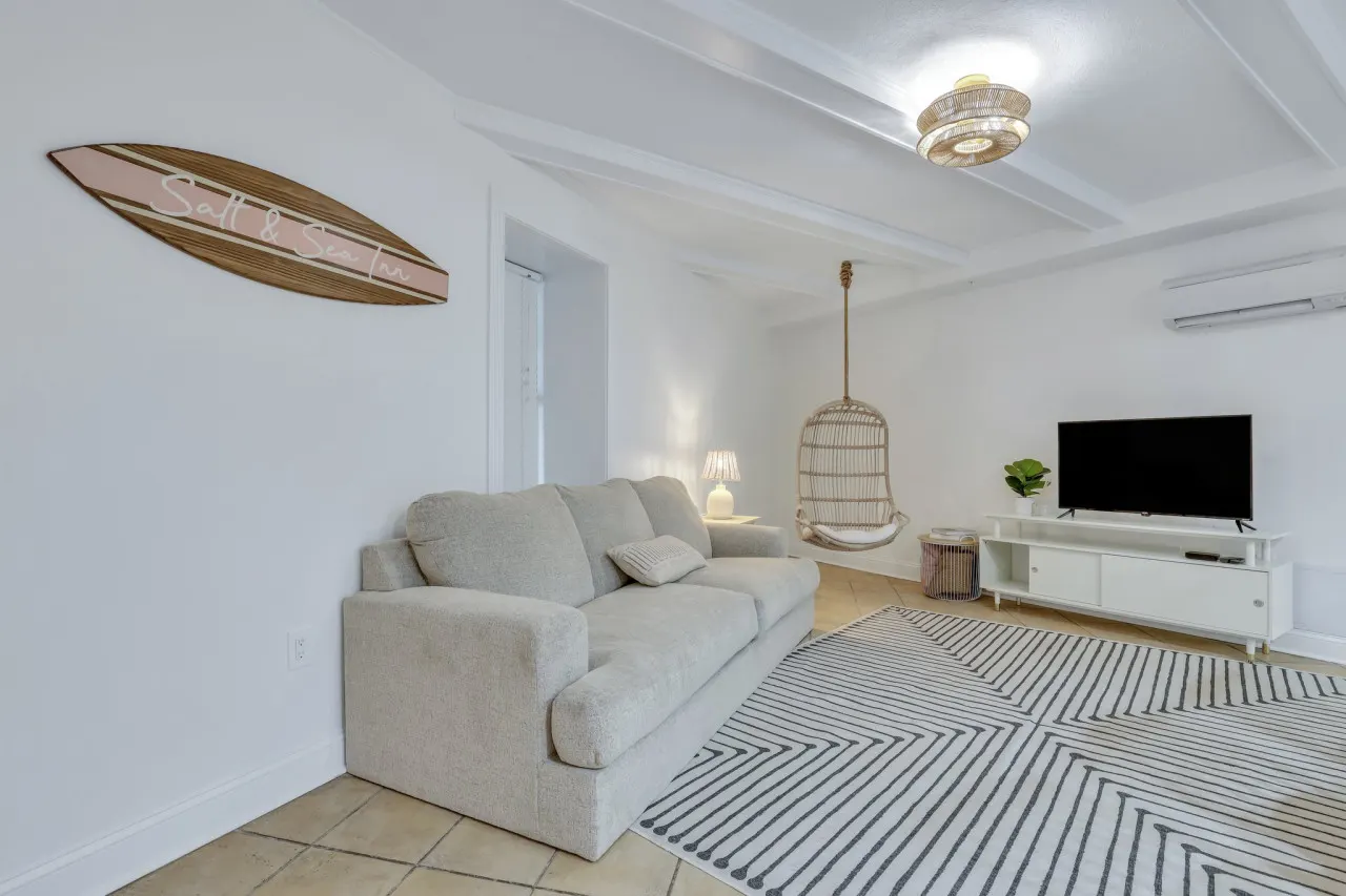 Salt & Sea Inn Unit B-1 Bed 1 Ba Condo w/Pool 17