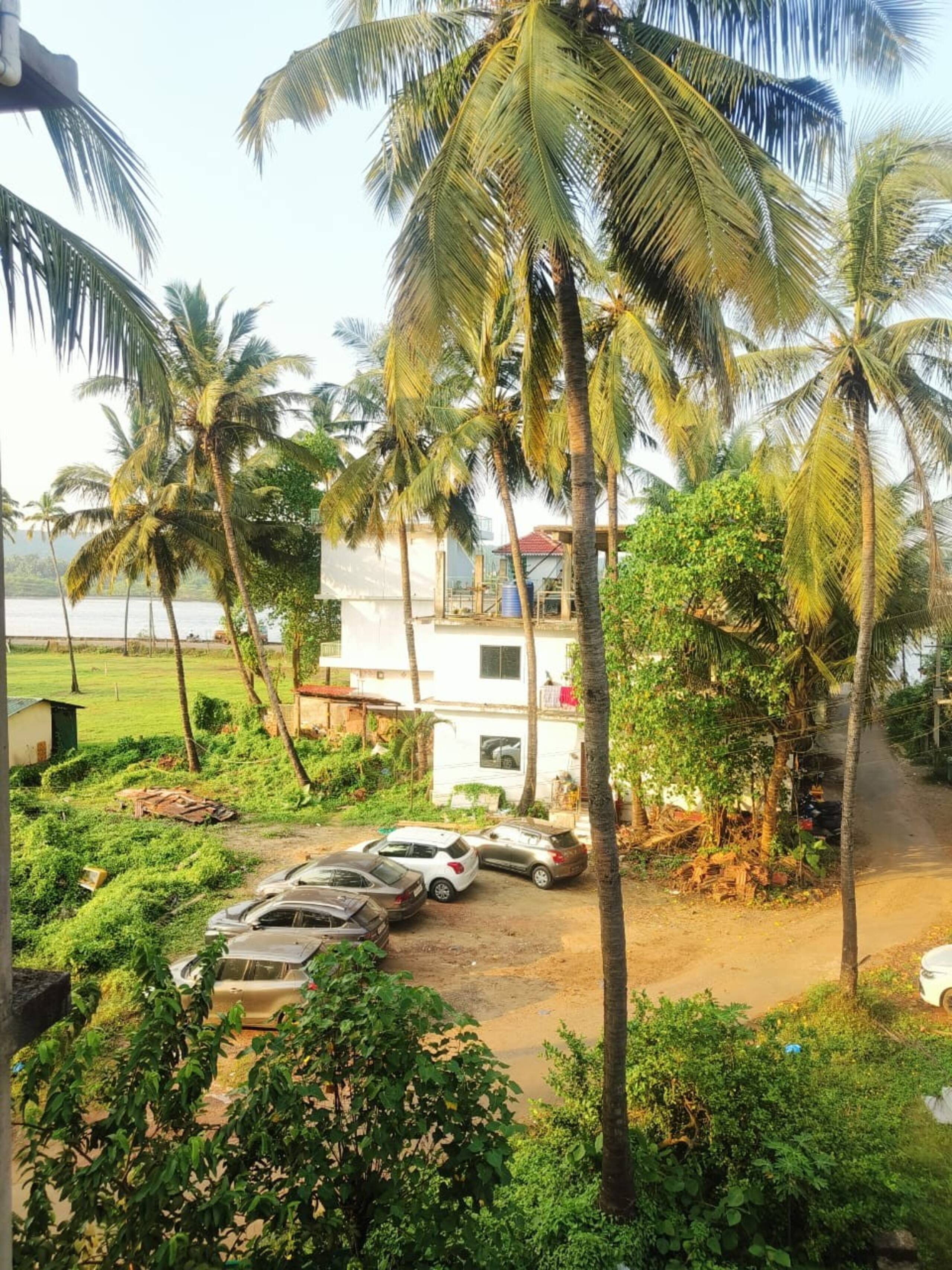 Riverside 2 bedroom home - wake up to birdsong 38