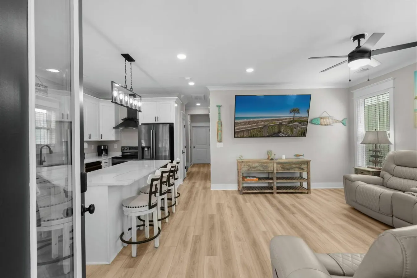 Luxury Beach House Elevator, Tiki Bar & Grill 16