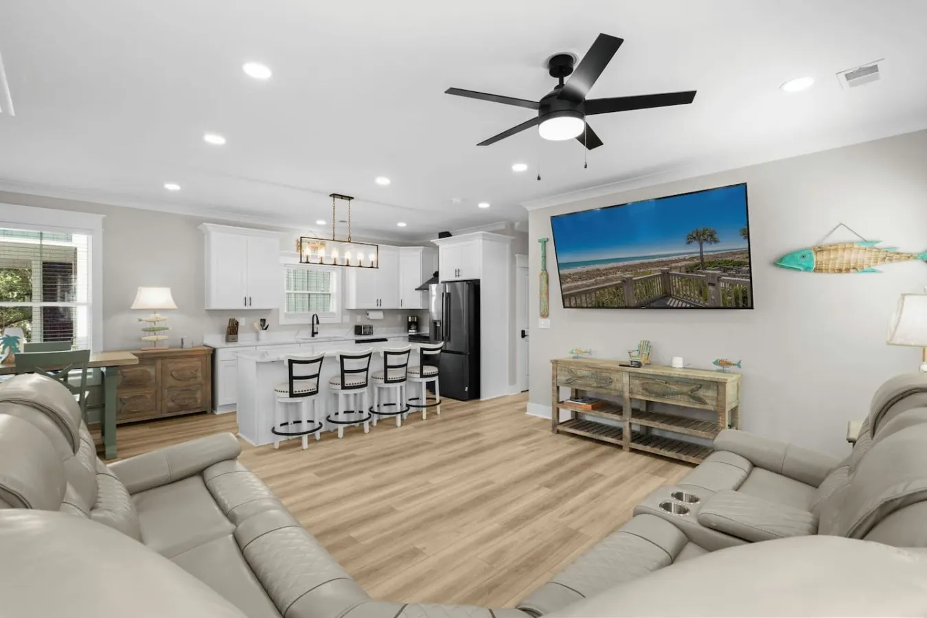 Luxury Beach House Elevator, Tiki Bar & Grill 18