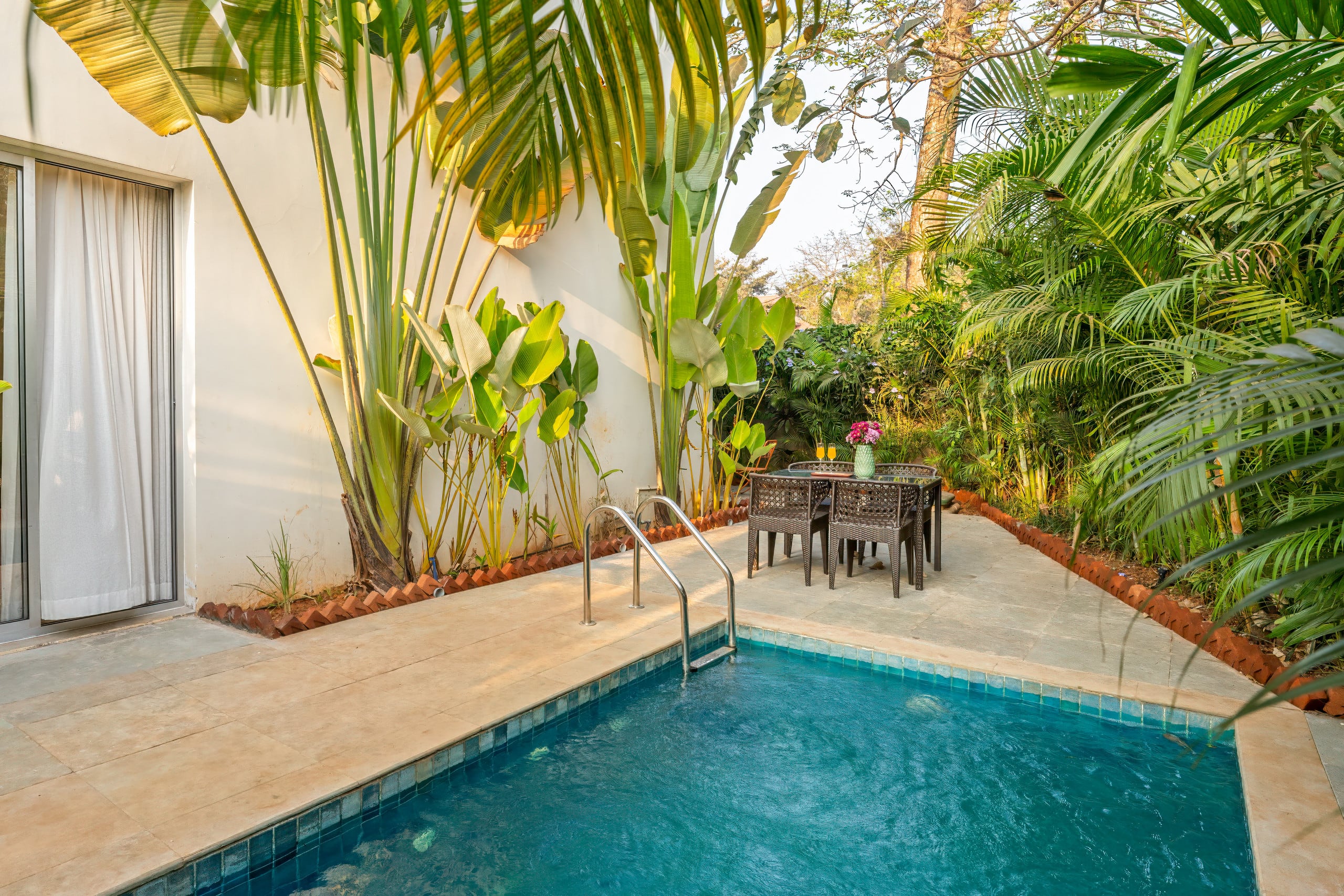 Sereno Blooms 2bhk villa w/pool & patio Assagaon — photo 5