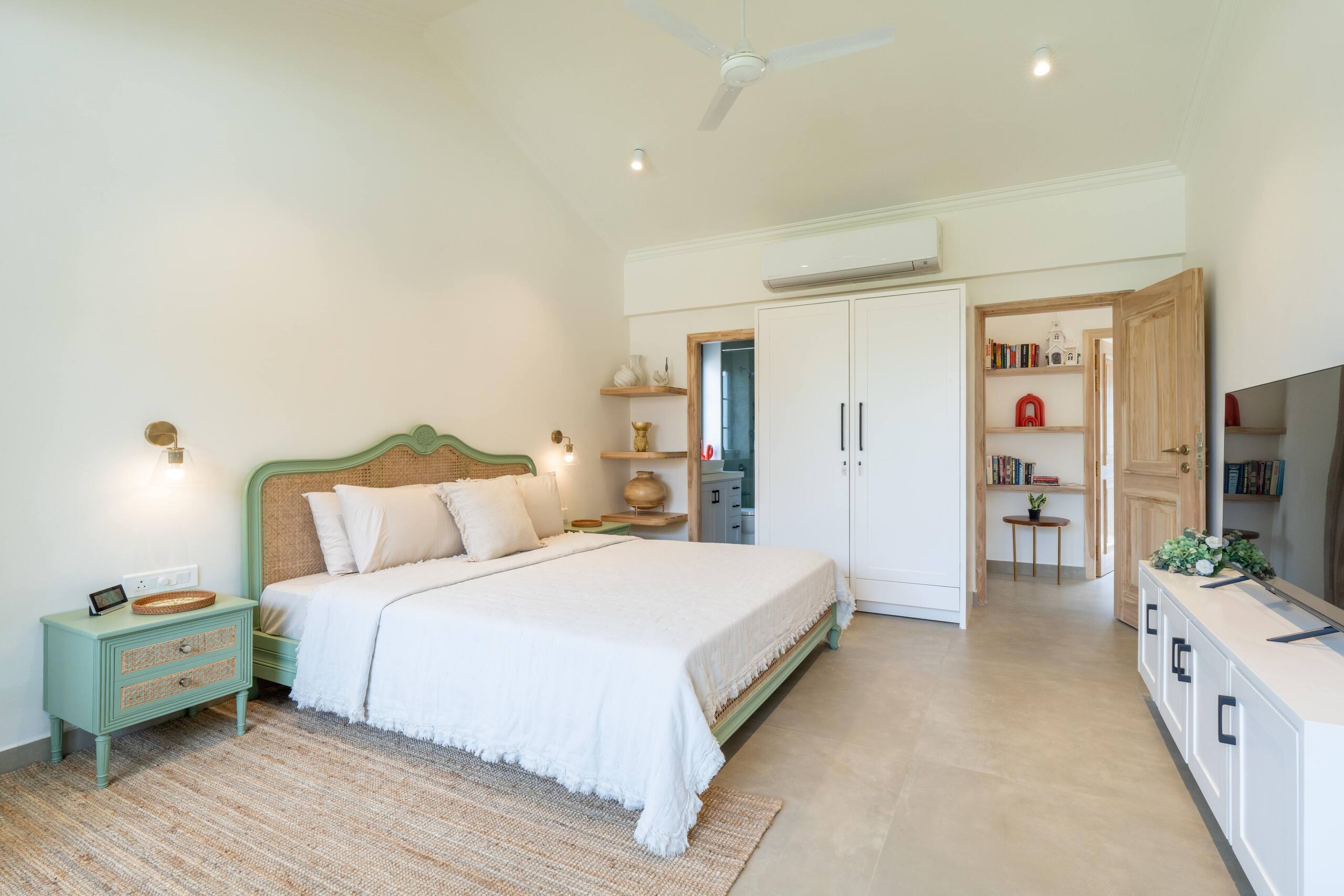 3BHK Luxury Villa near the beach 14