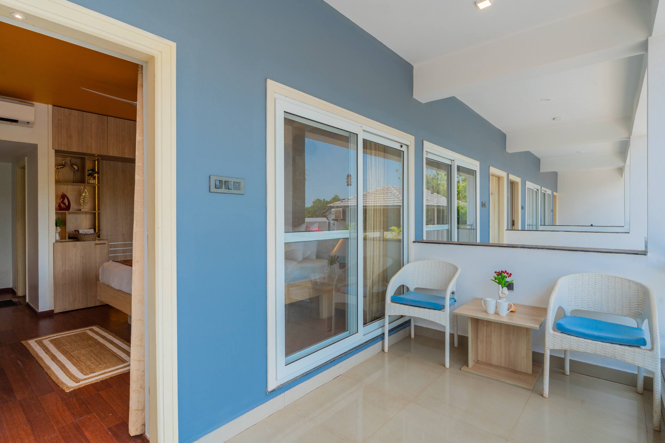 Retreat W/ Pool, & Restros Near Ashvem Beach 25