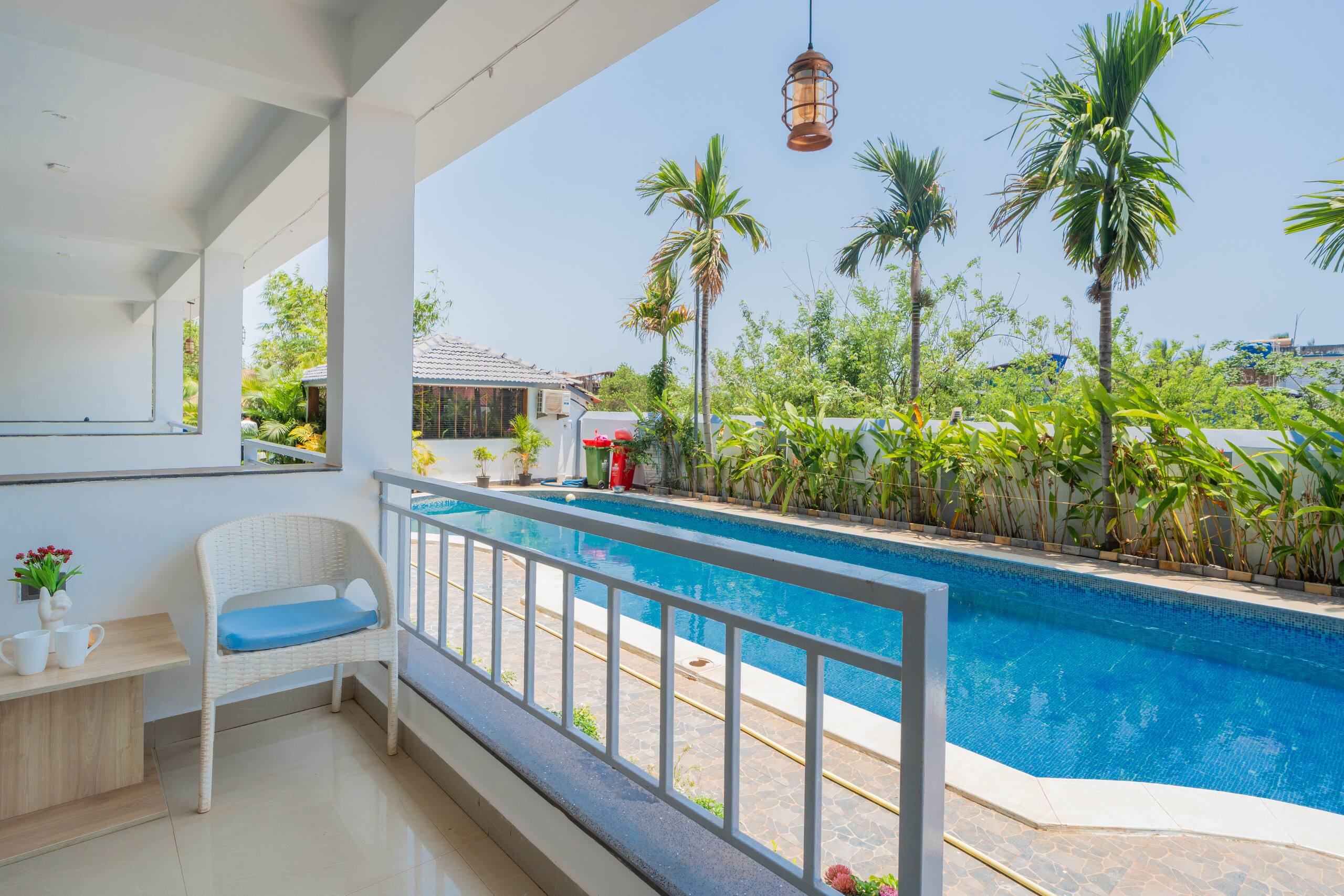 Retreat W/ Pool, & Restros Near Ashvem Beach 24