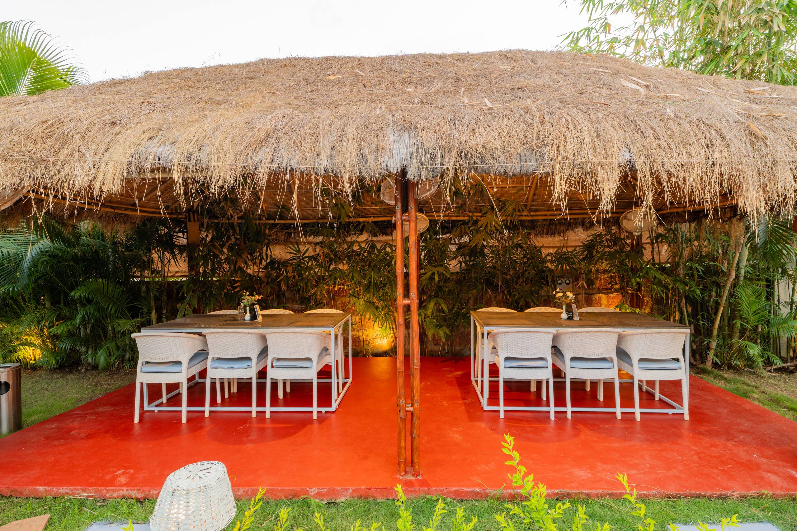 Retreat W/ Pool, & Restros Near Ashvem Beach 11