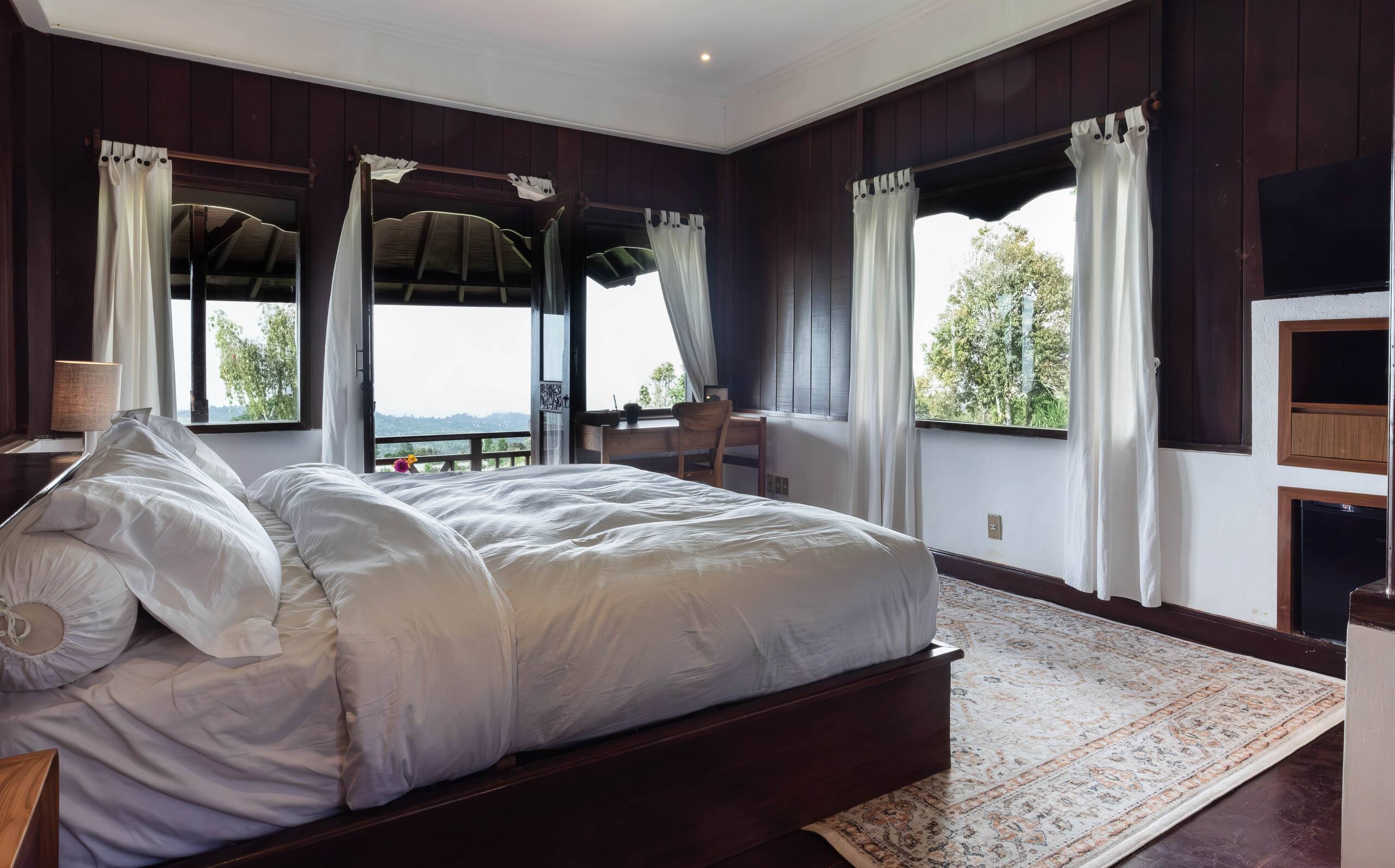 Girihill Farmhouse 8