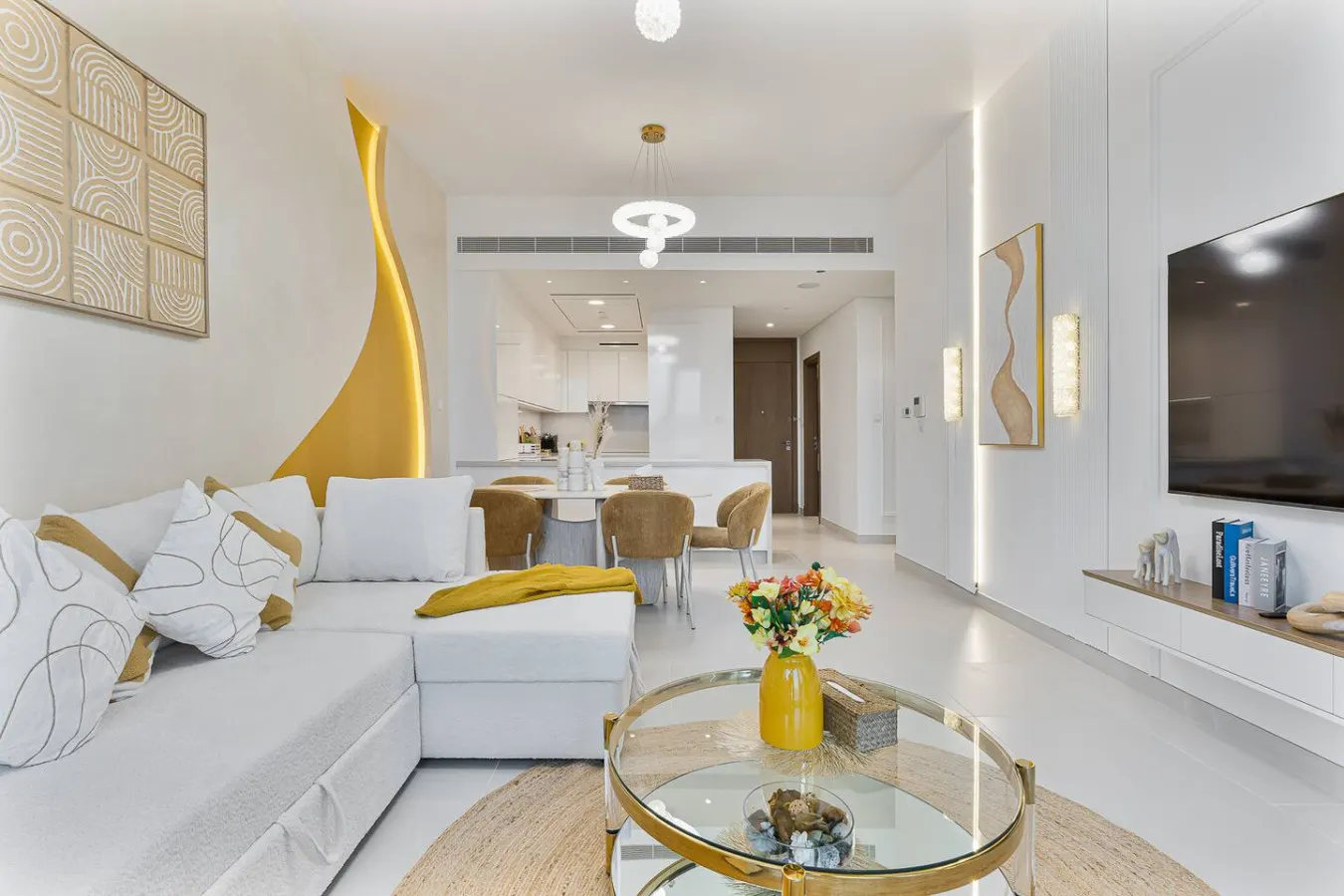 Serene Canal Escape Spacious 3BR + Maid Apt 15
