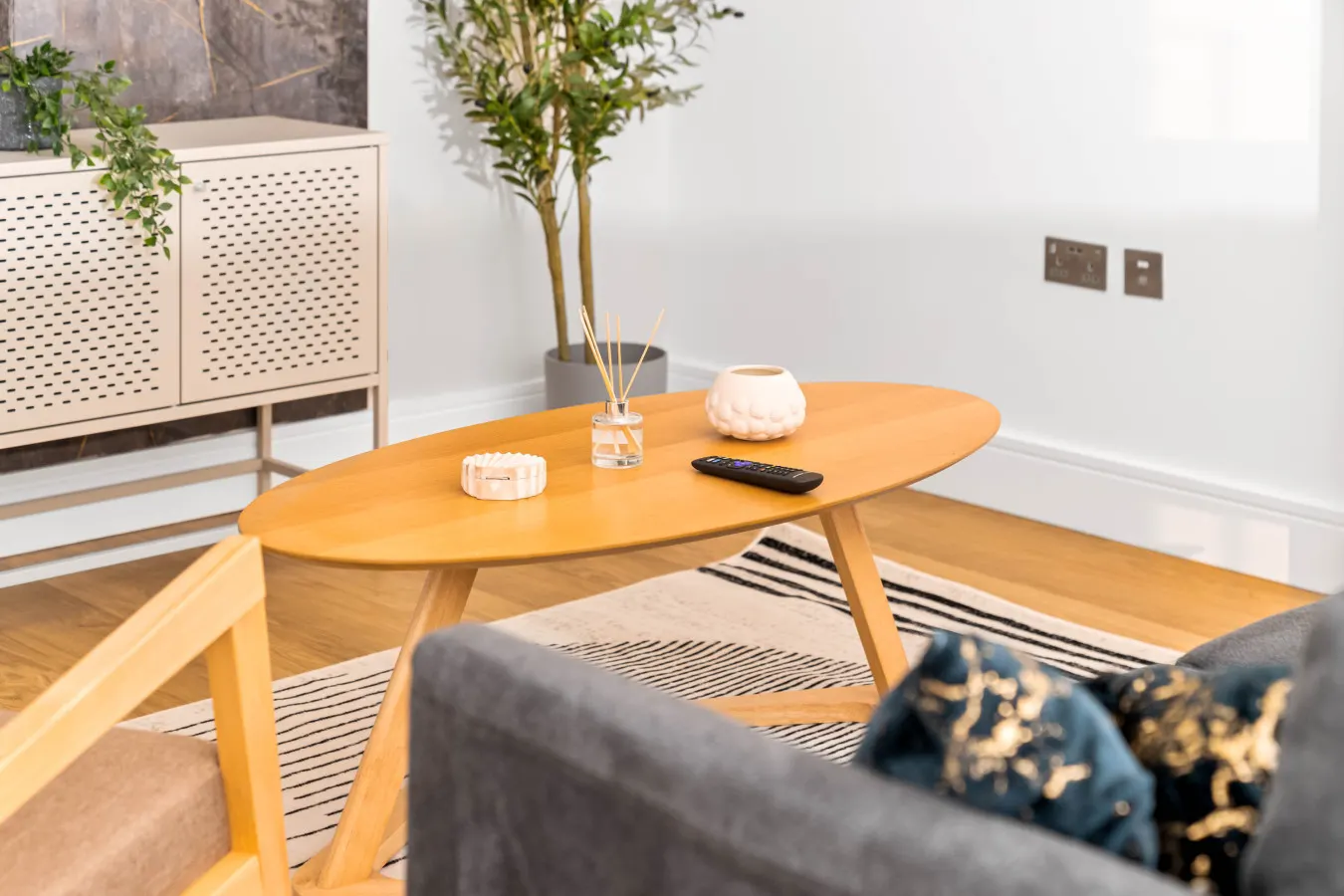 Stylish 2 Bed Apartment * Balcony * Netflix 16