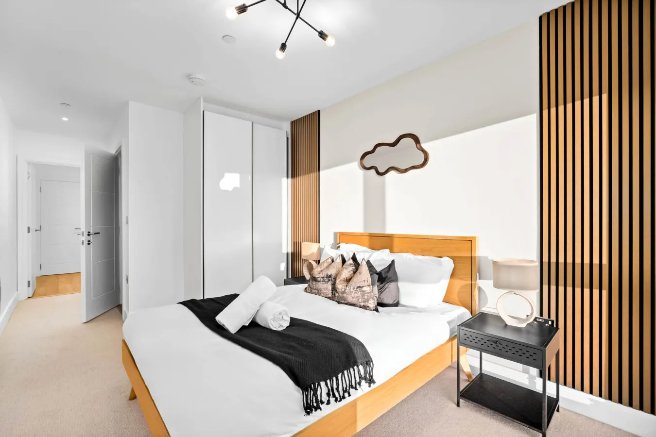 Stylish 2 Bed Apartment * Balcony * Netflix 8